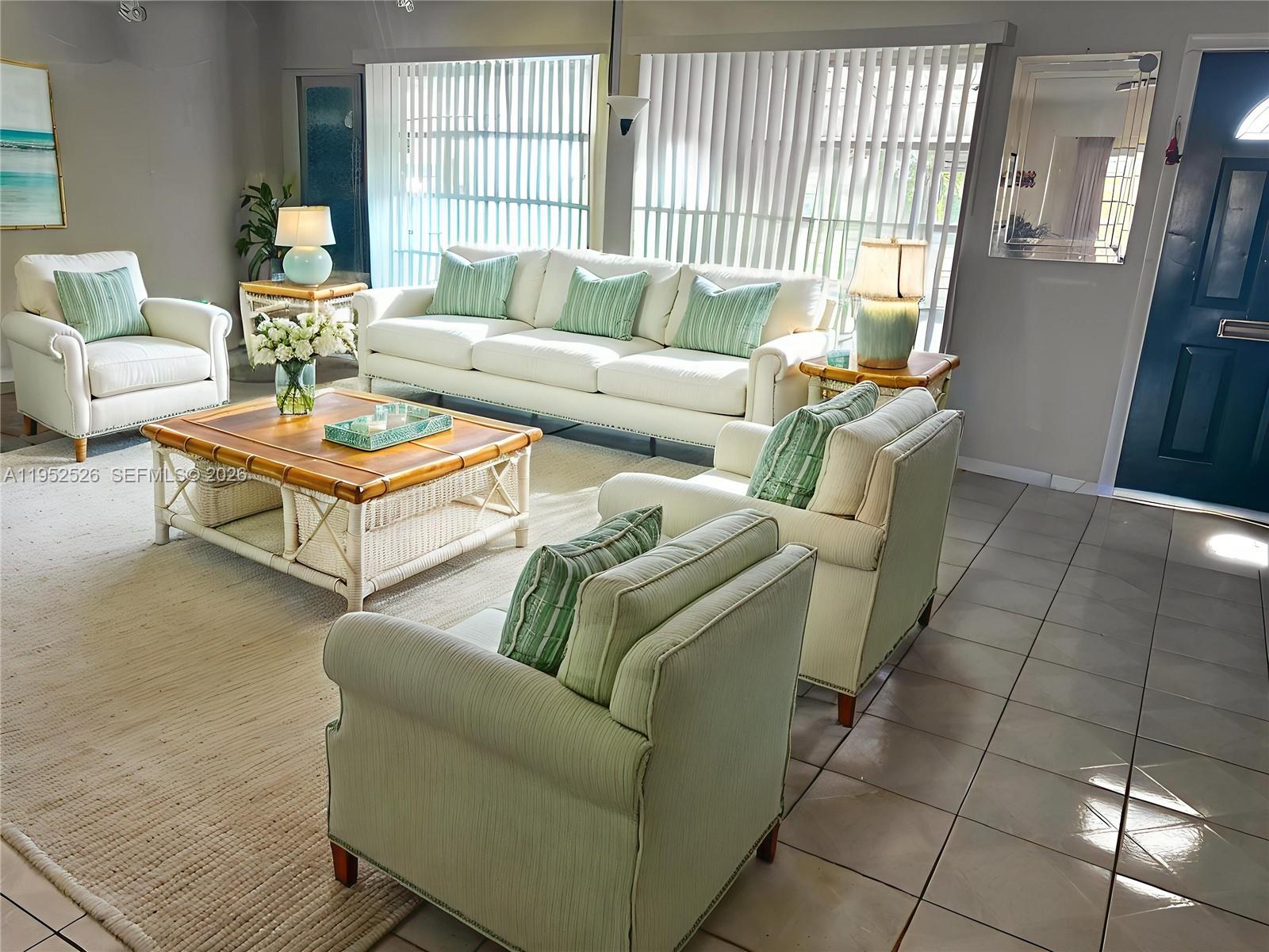 Palm Beach Leisureville R