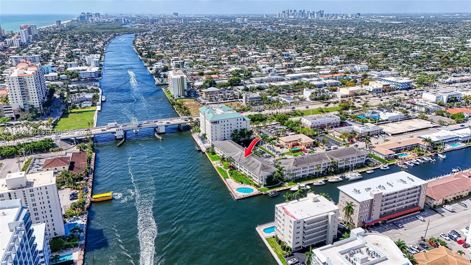 Waterside On The Intracoa