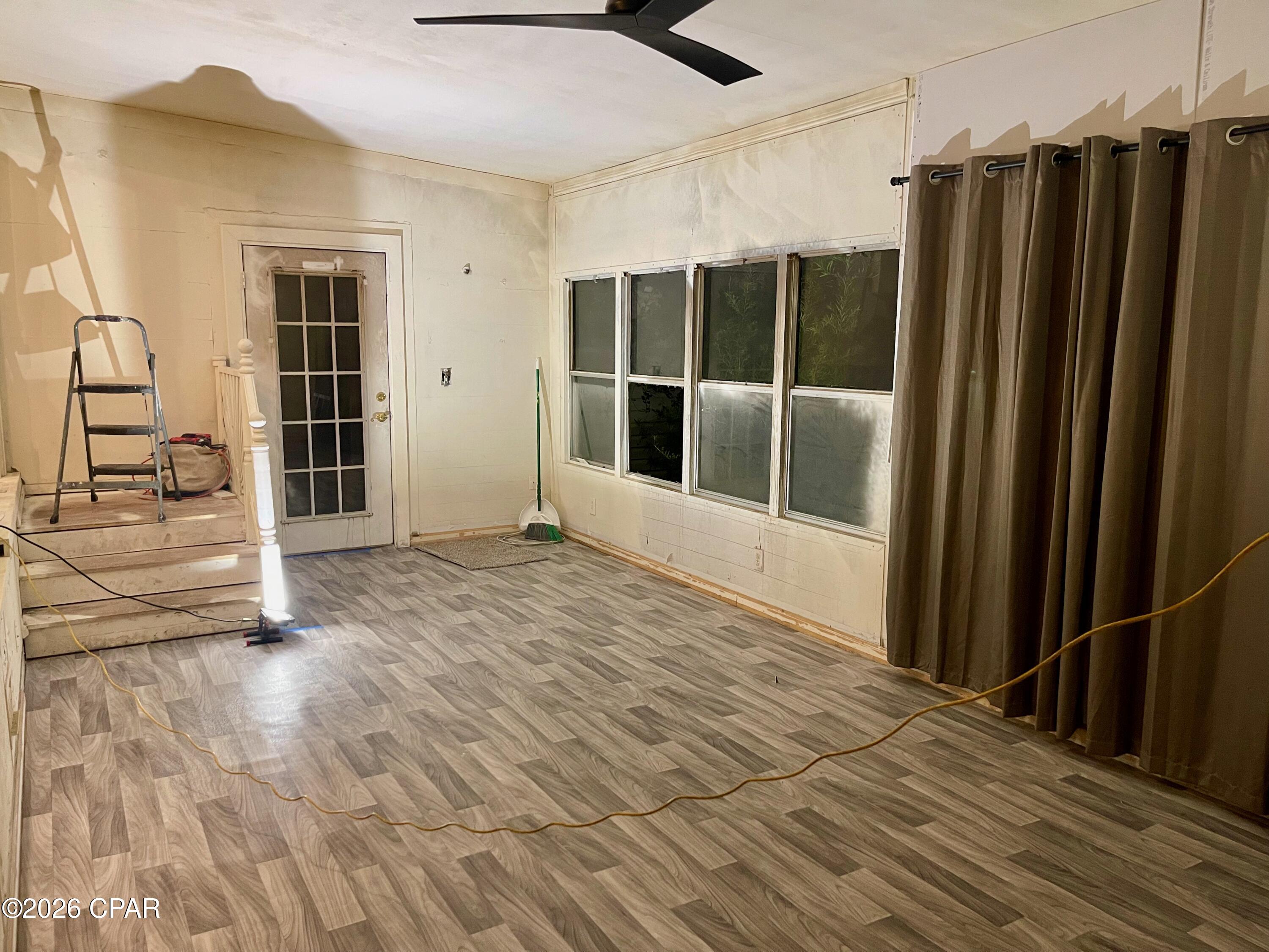 Image 12 For 1219 Thomas Drive 95