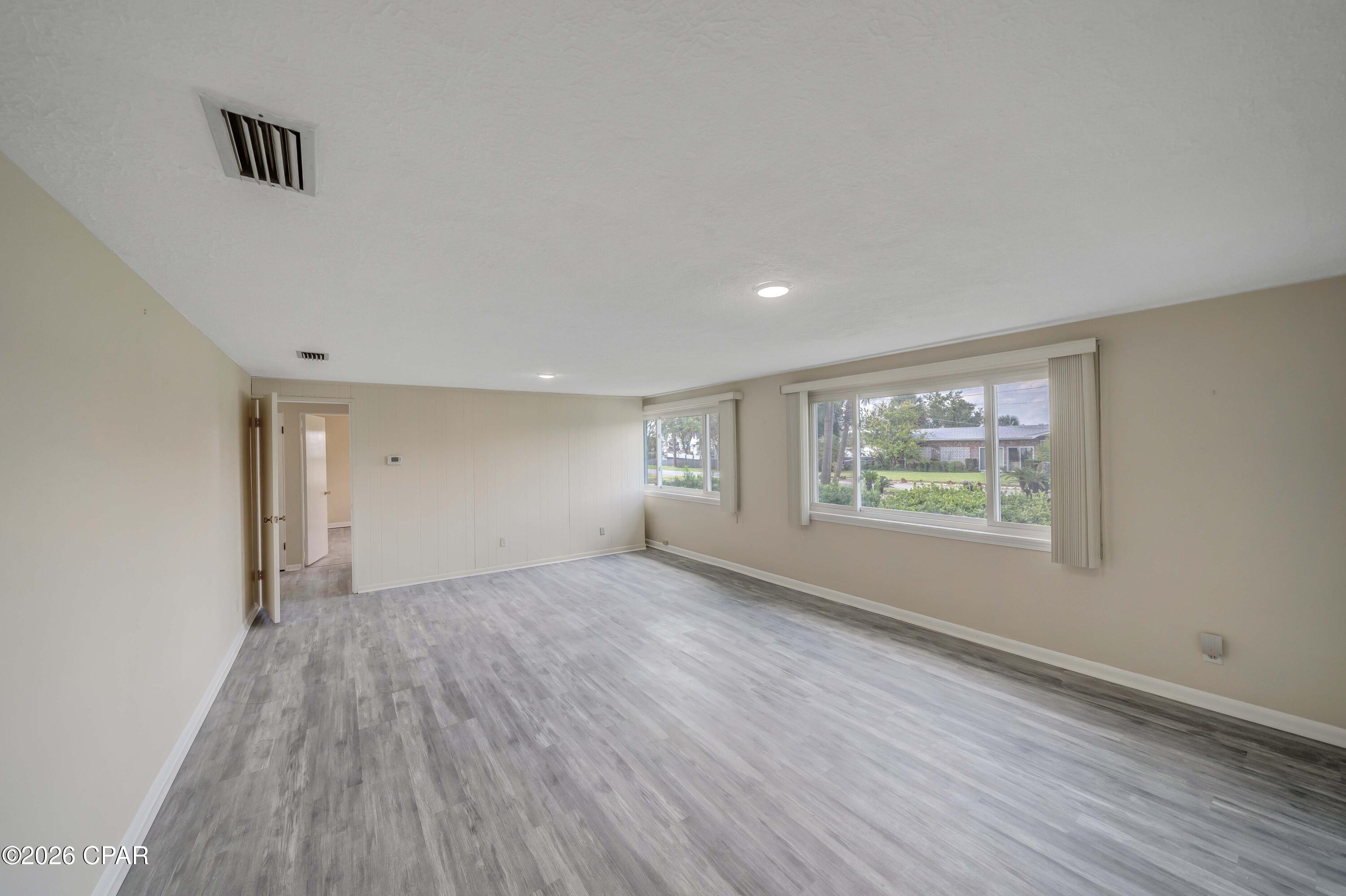 Image 5 For 4736 Sunset Drive