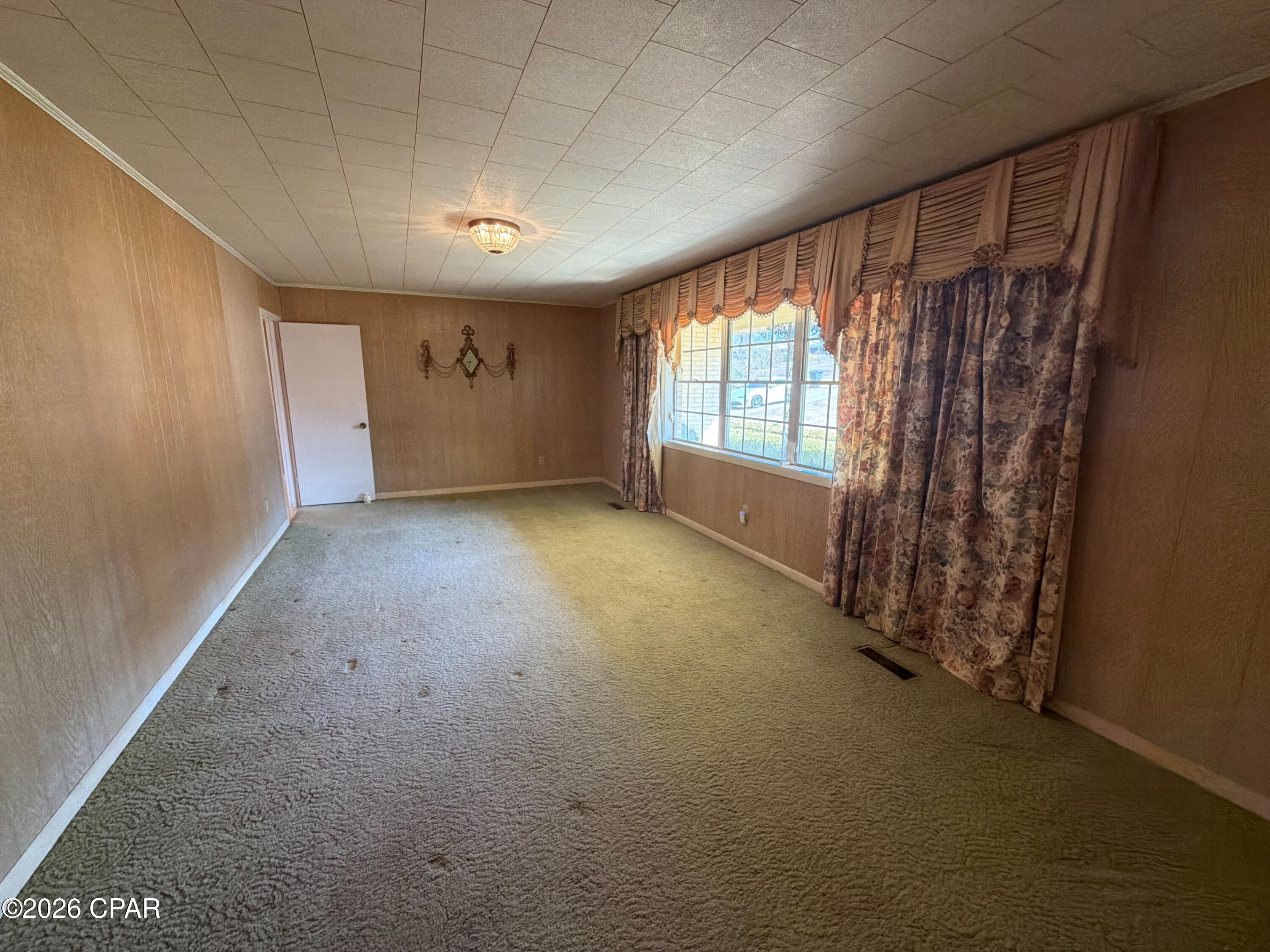 Image 13 For 2735 Marian Drive