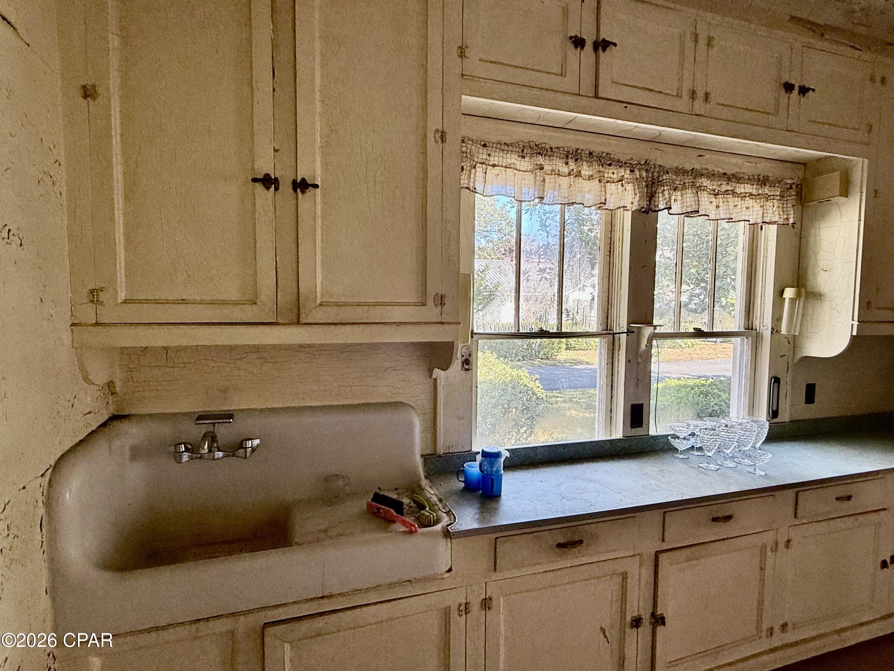 Image 14 For 500 Morgan Avenue