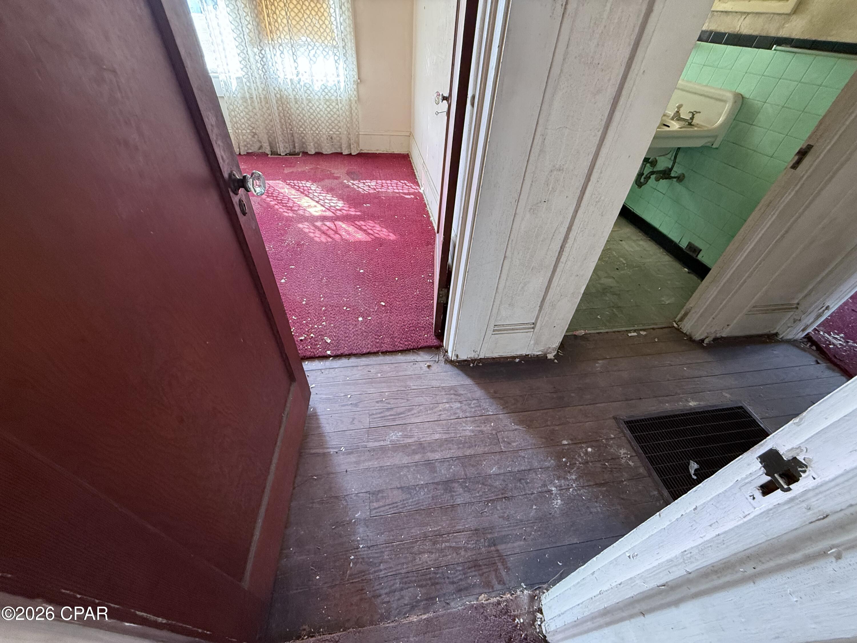 Image 25 For 500 Morgan Avenue