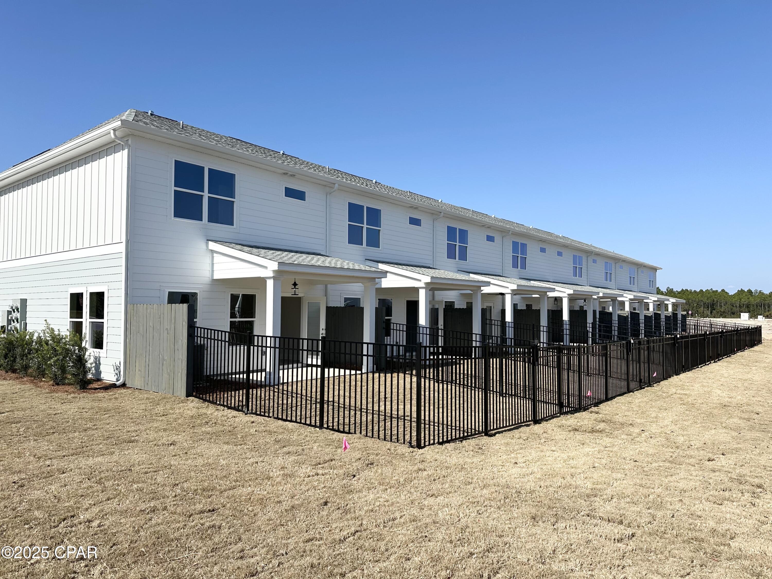 Image 3 For 306 Cyan Lane 85