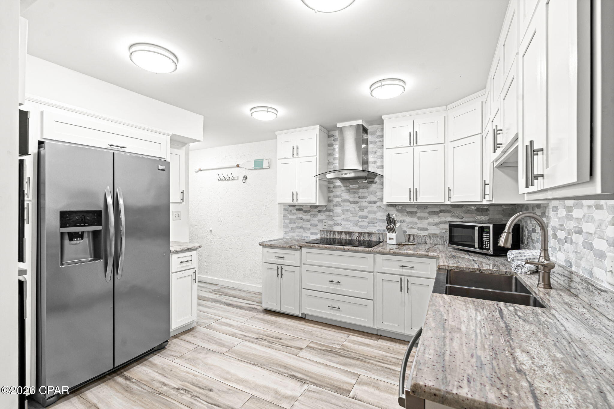 Image 4 For 8727 Thomas Drive C21