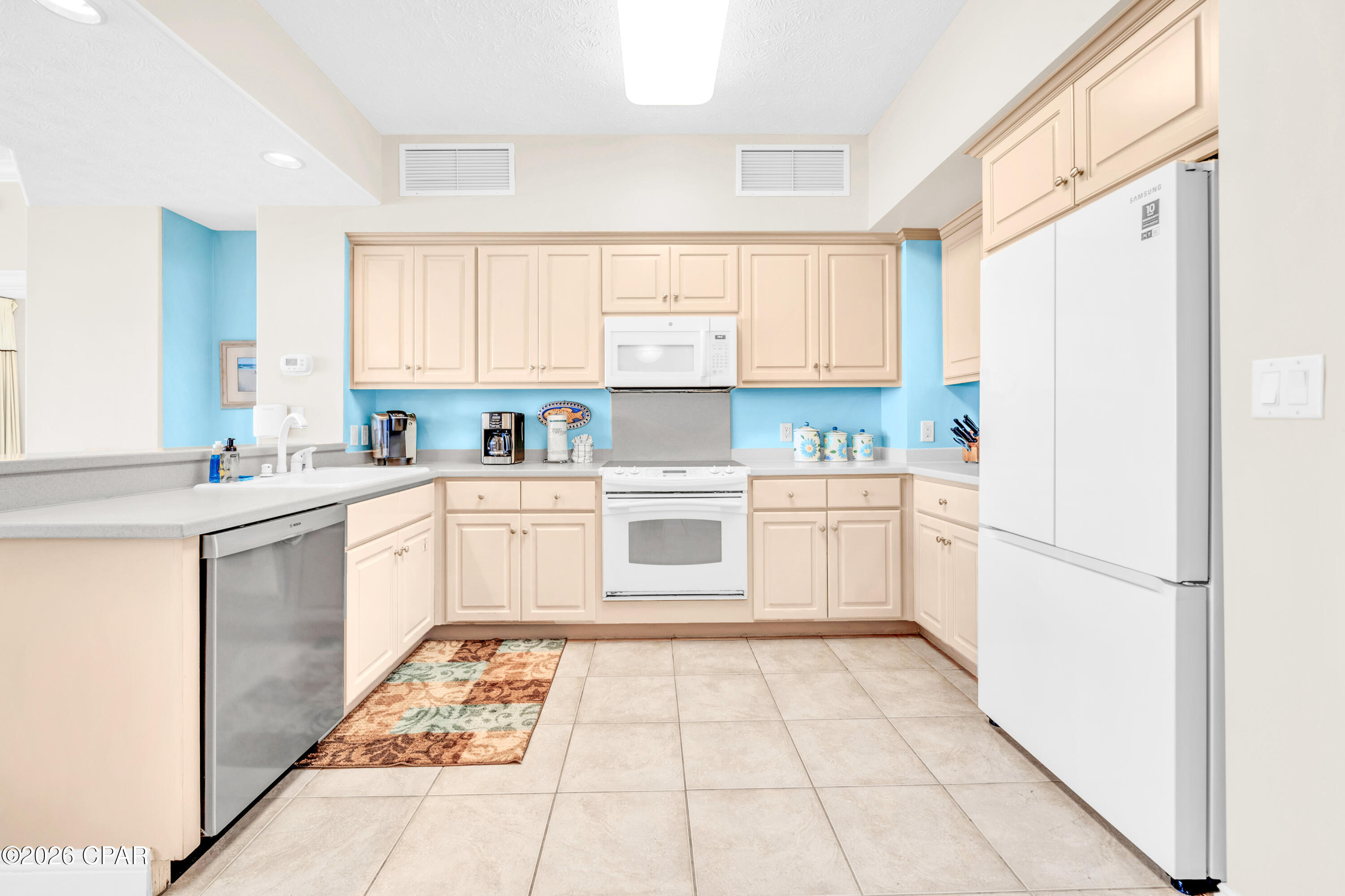 Image 10 For 8715 Surf Drive 1404