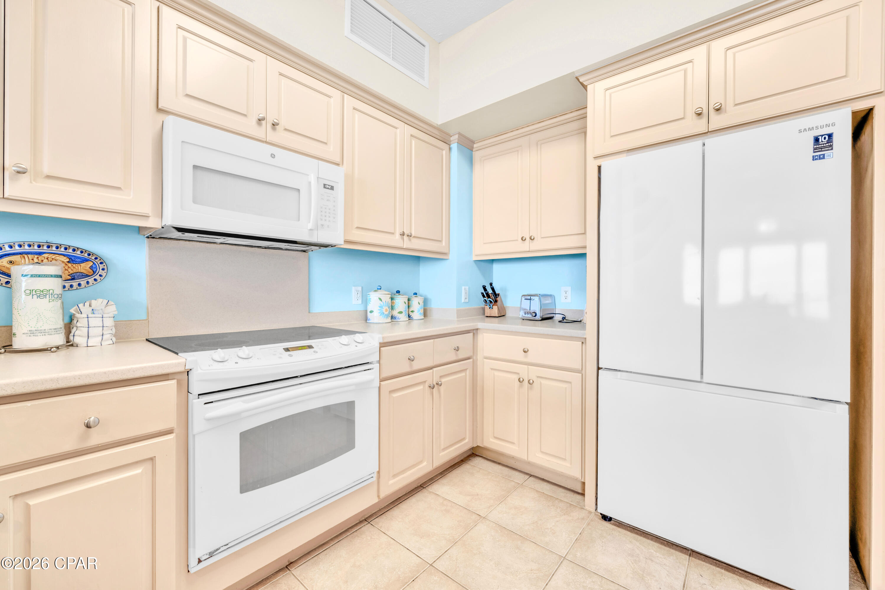 Image 11 For 8715 Surf Drive 1404