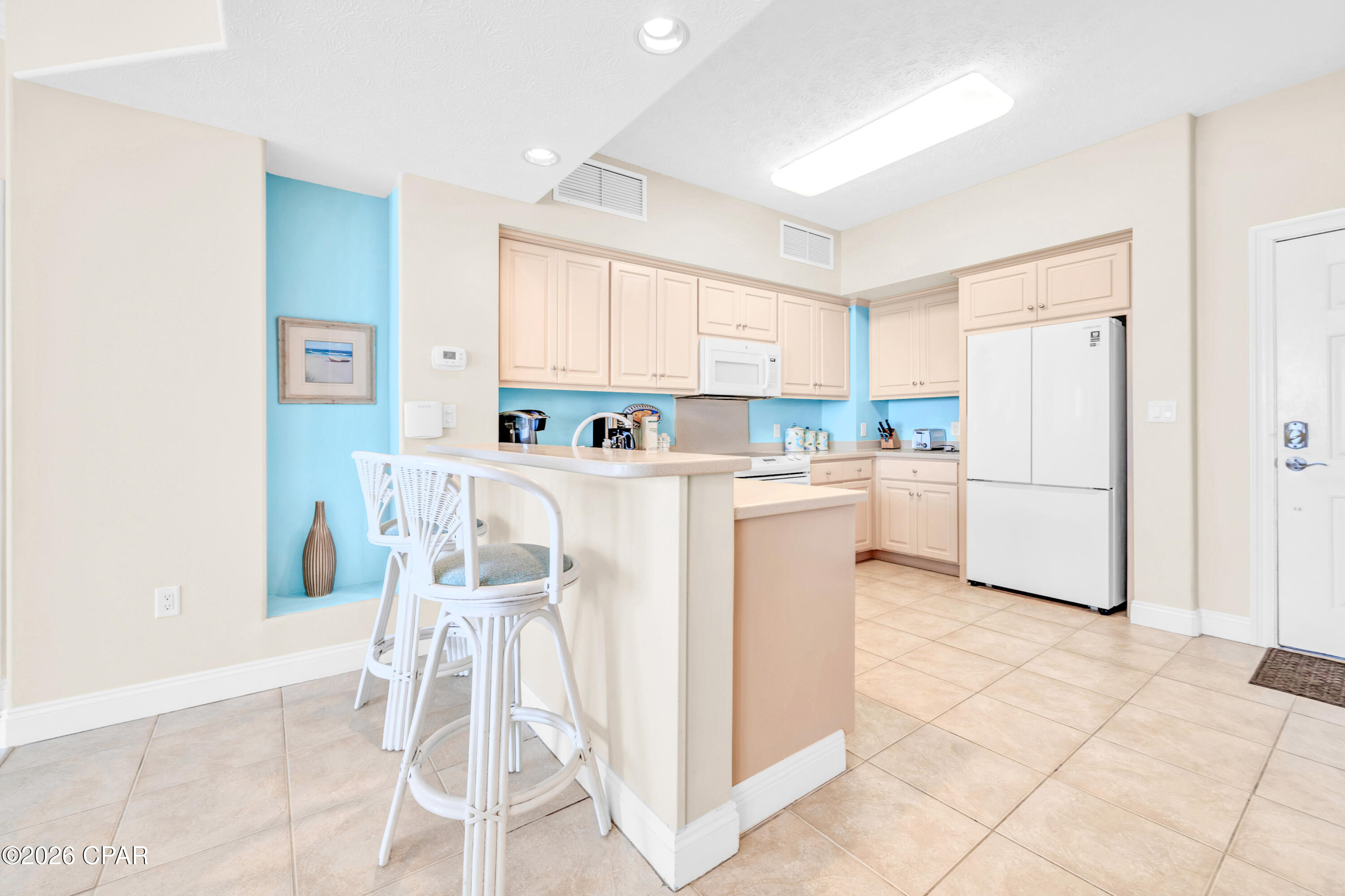 Image 12 For 8715 Surf Drive 1404