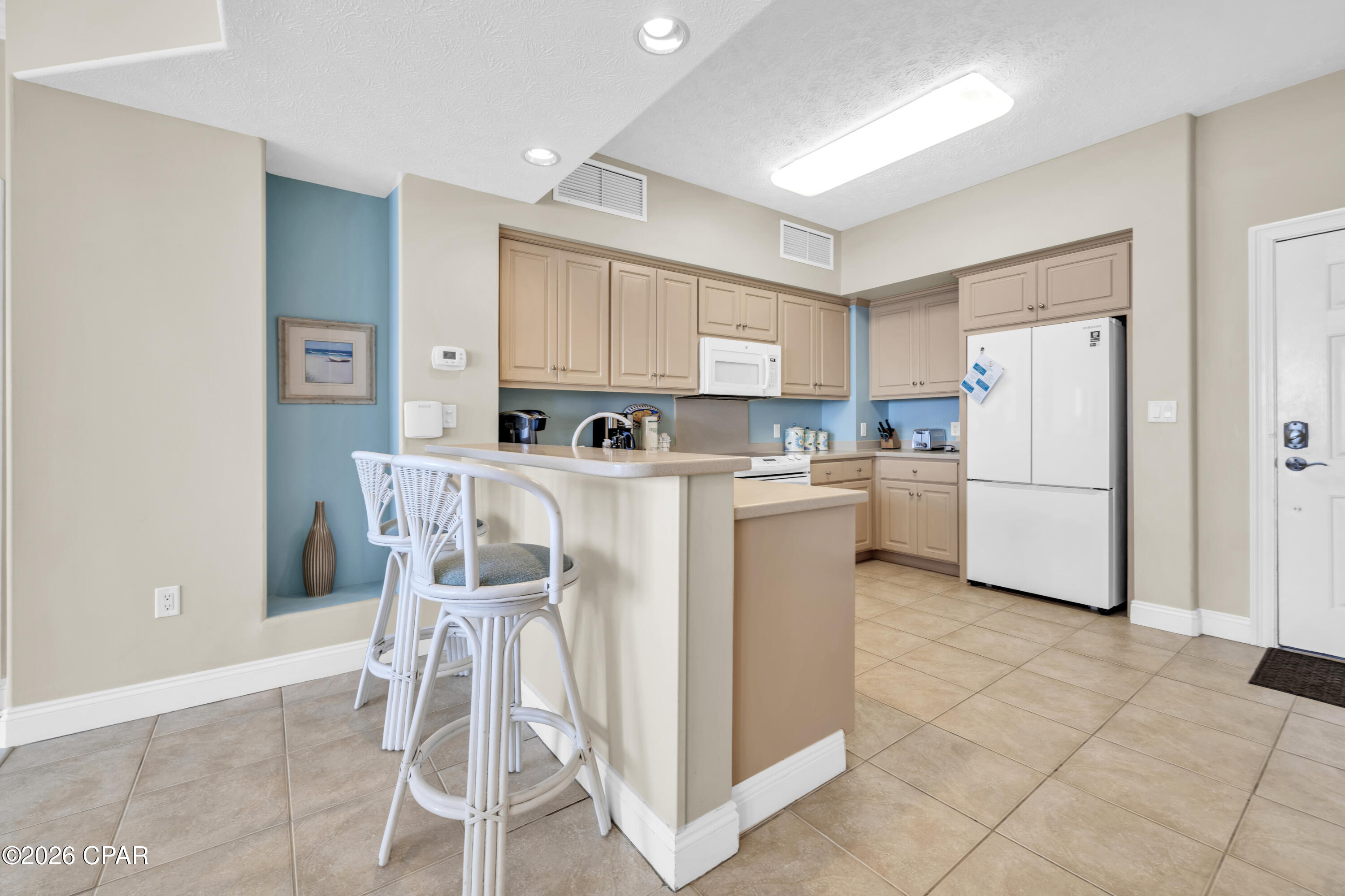 Image 8 For 8715 Surf Drive 1404