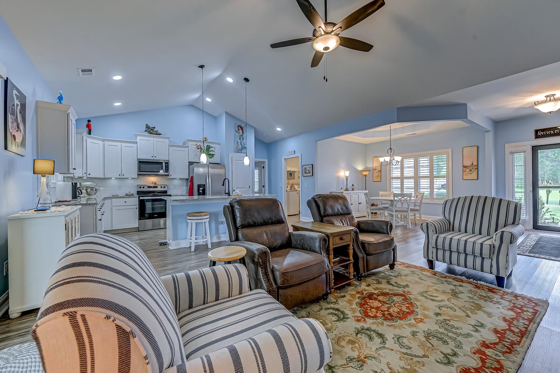 209 Highmeadow Ln. Aynor, SC 29511