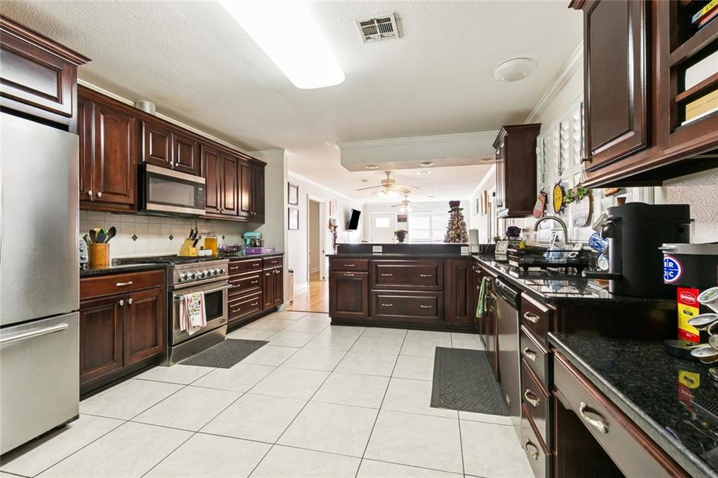 Homes for sale in New Orleans, LA | 6958 Orleans Ave, New Orleans, LA 70124 | MLS# 2539465