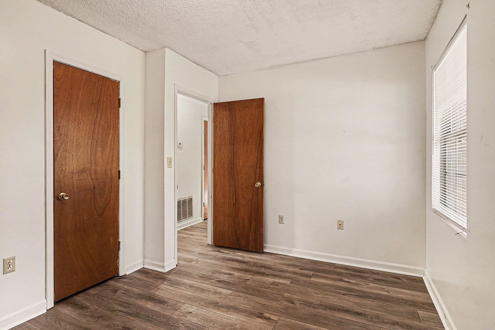2602344 | Photo 21