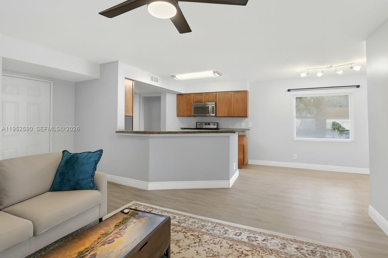 Summerbreeze Condo