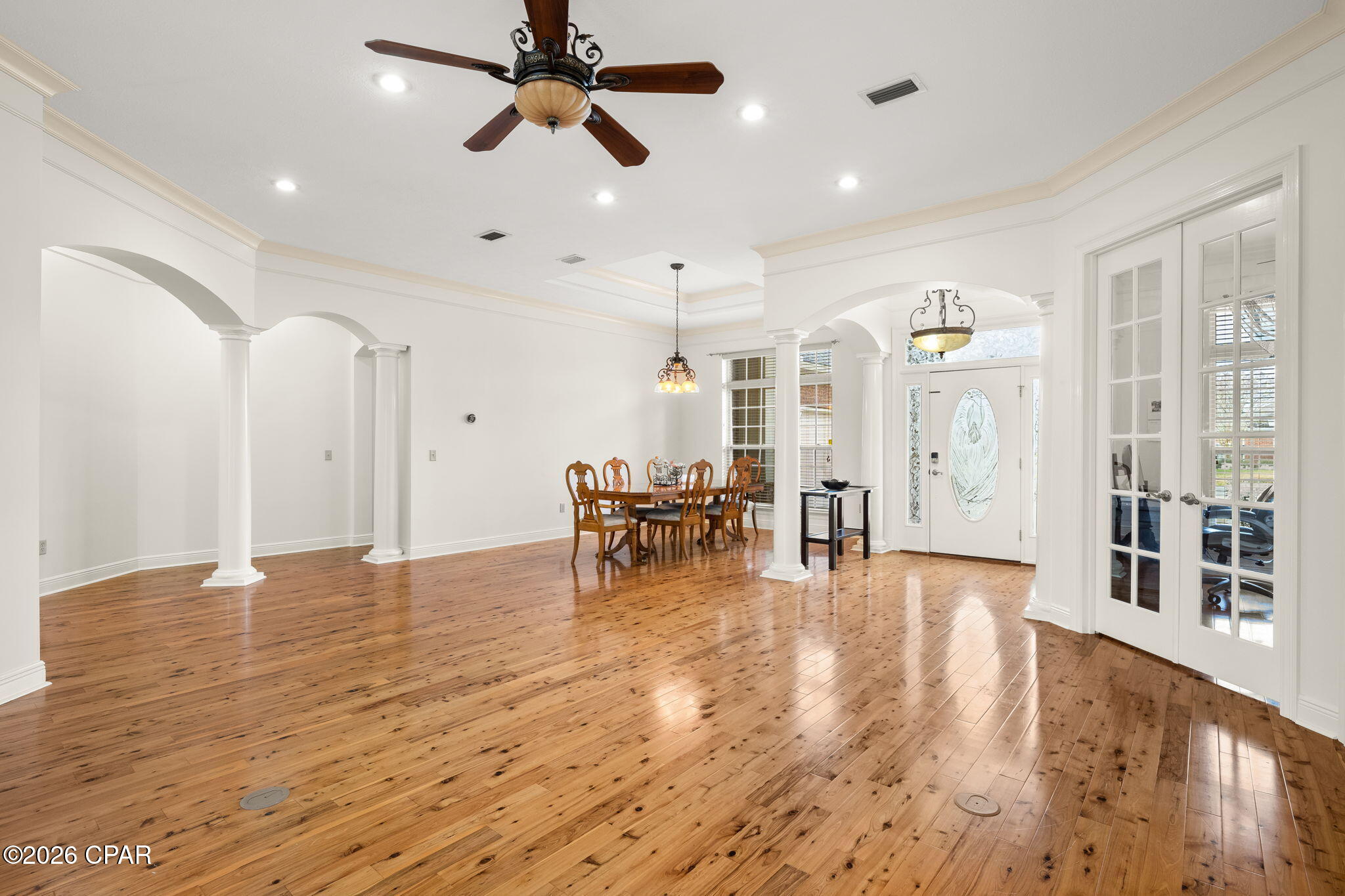 Listing photo id 18 for 140 Cottonwood Circle