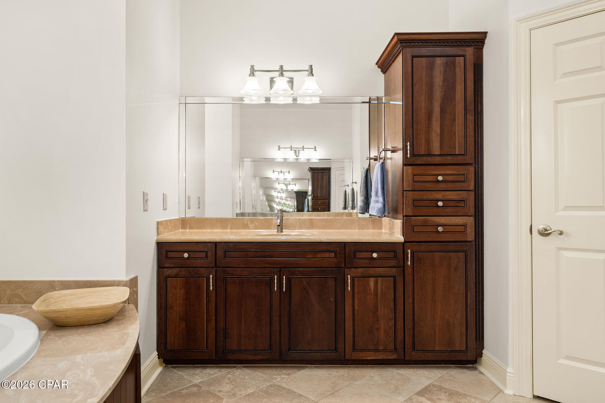 Image 46 For 140 Cottonwood Circle