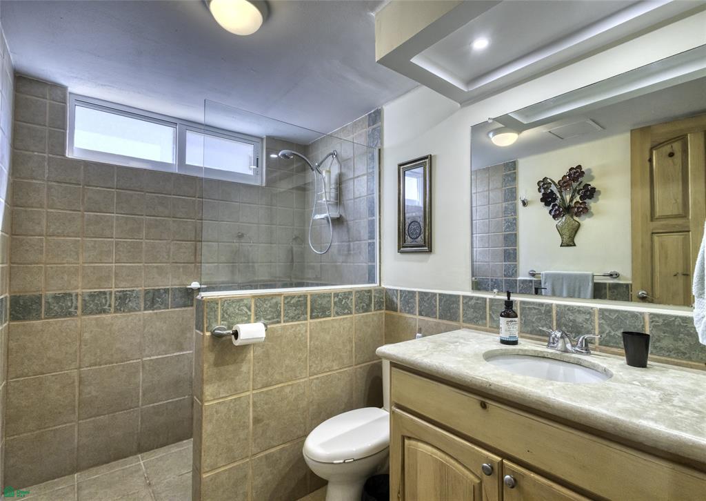 Tamar, Cabo San Lucas