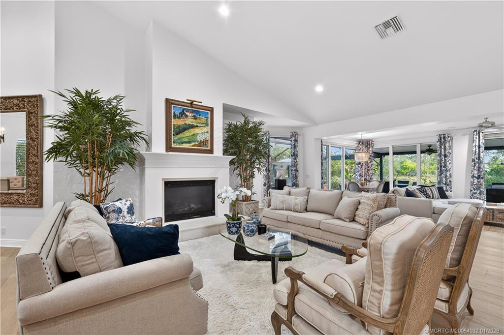 MLS# M20054032 Property Photo