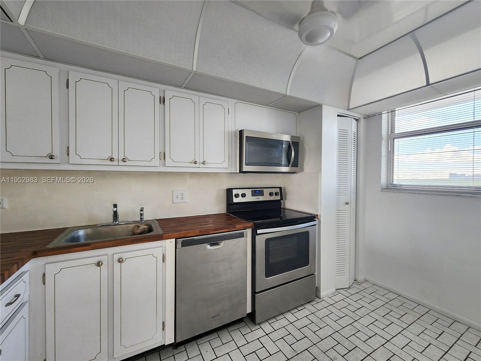 Coral Isle East Condo