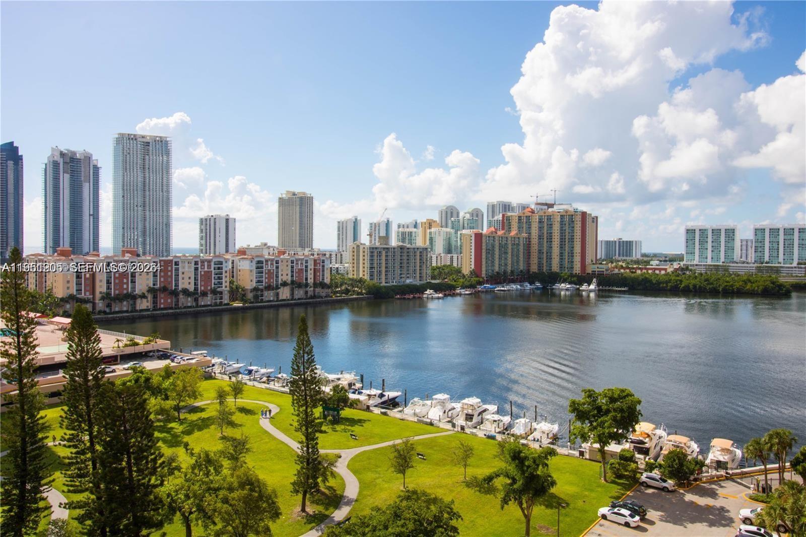 Winston Towers 700 Condo