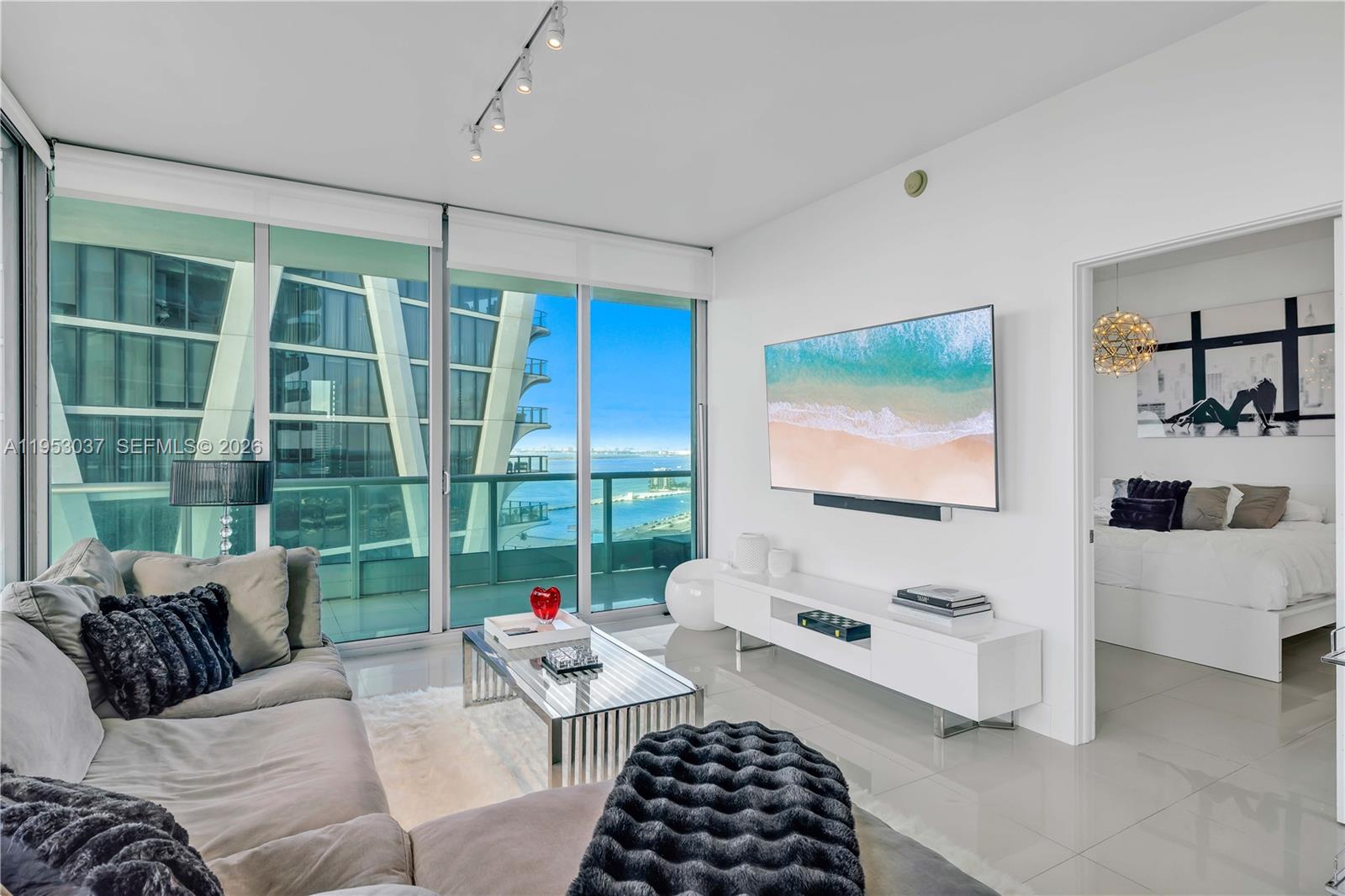 900 Biscayne Bay Condo