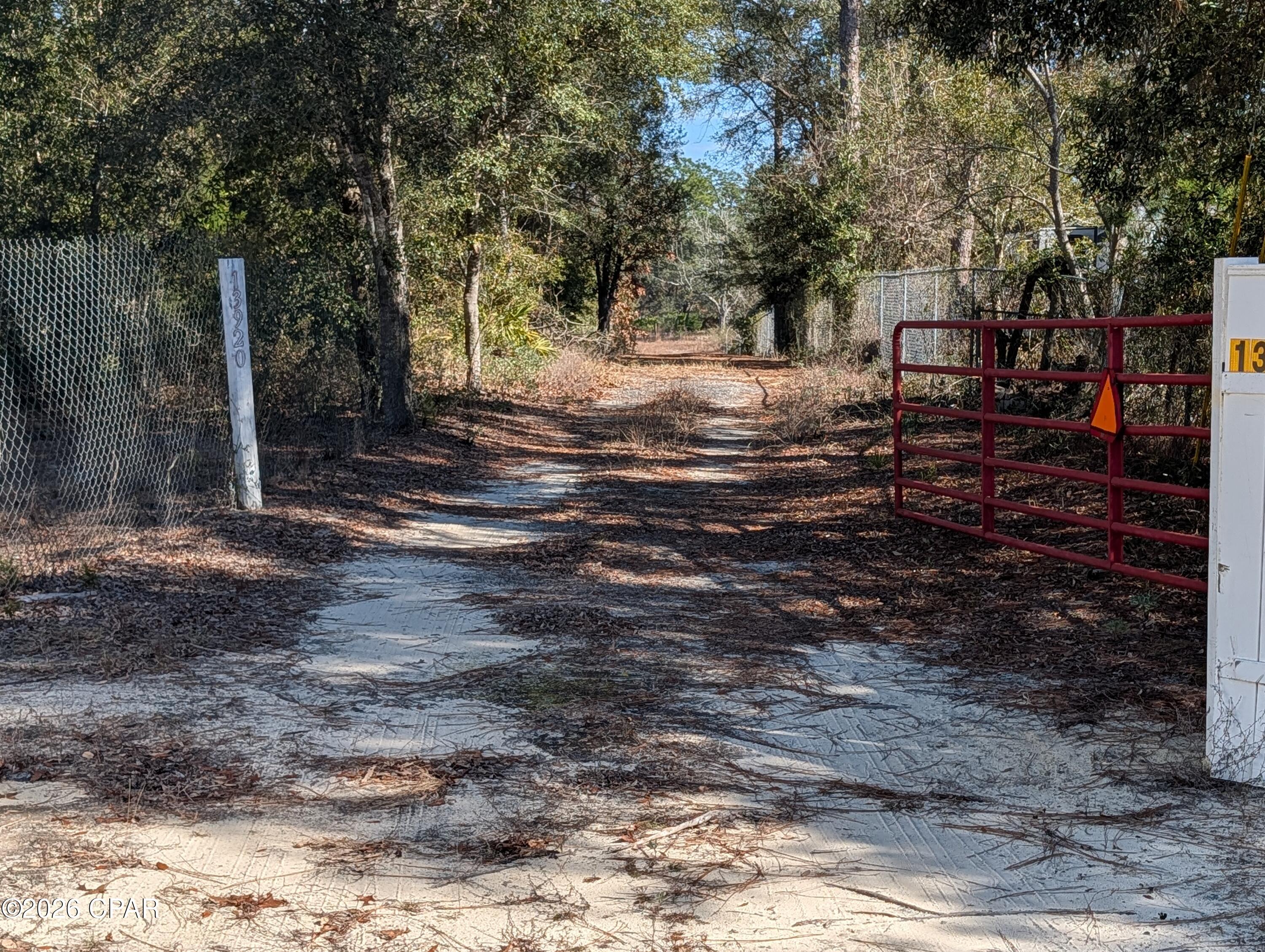 Image 8 For 13920 Woodland Road
