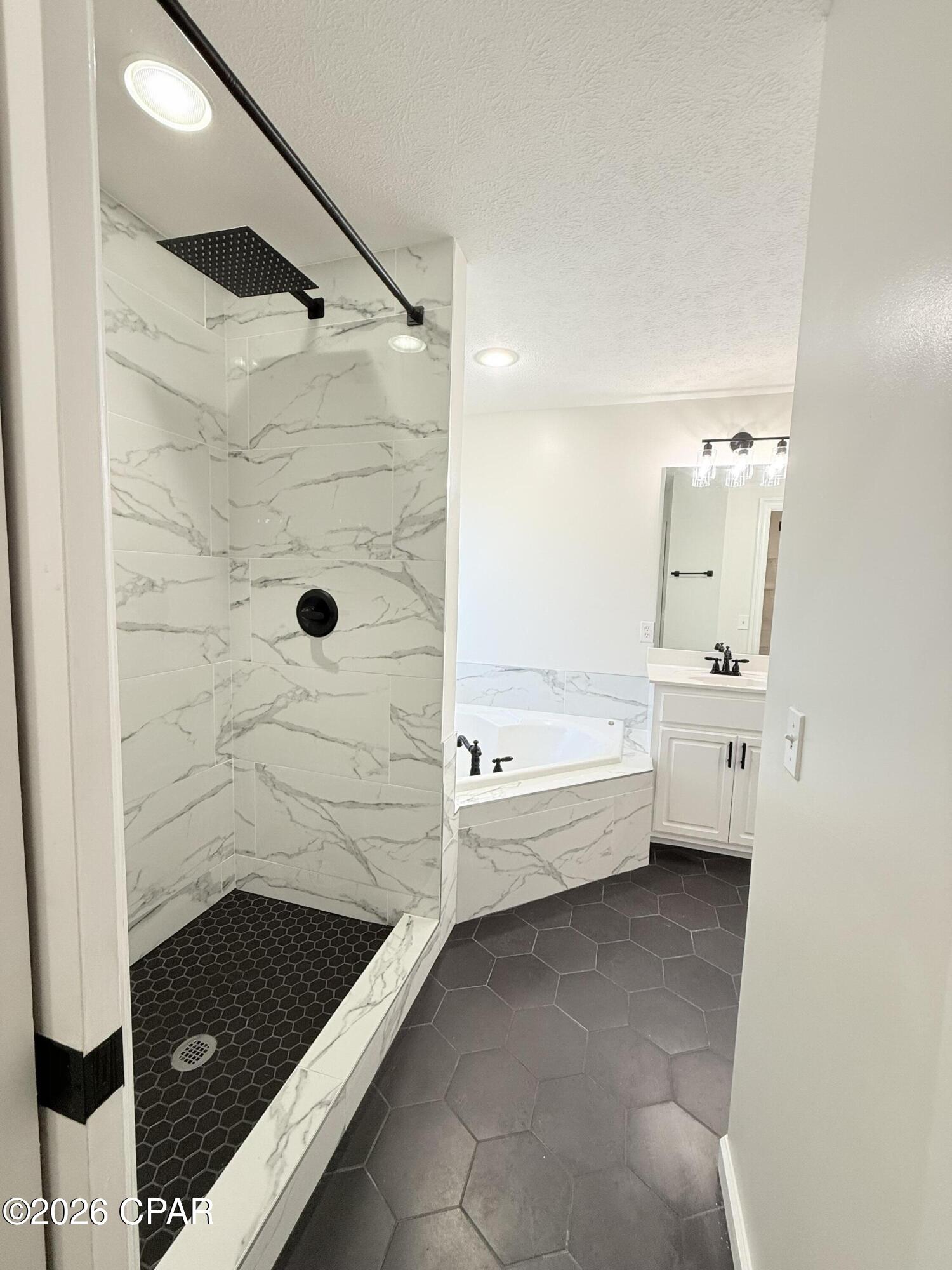 Image 19 For 334 Hidden Island Drive