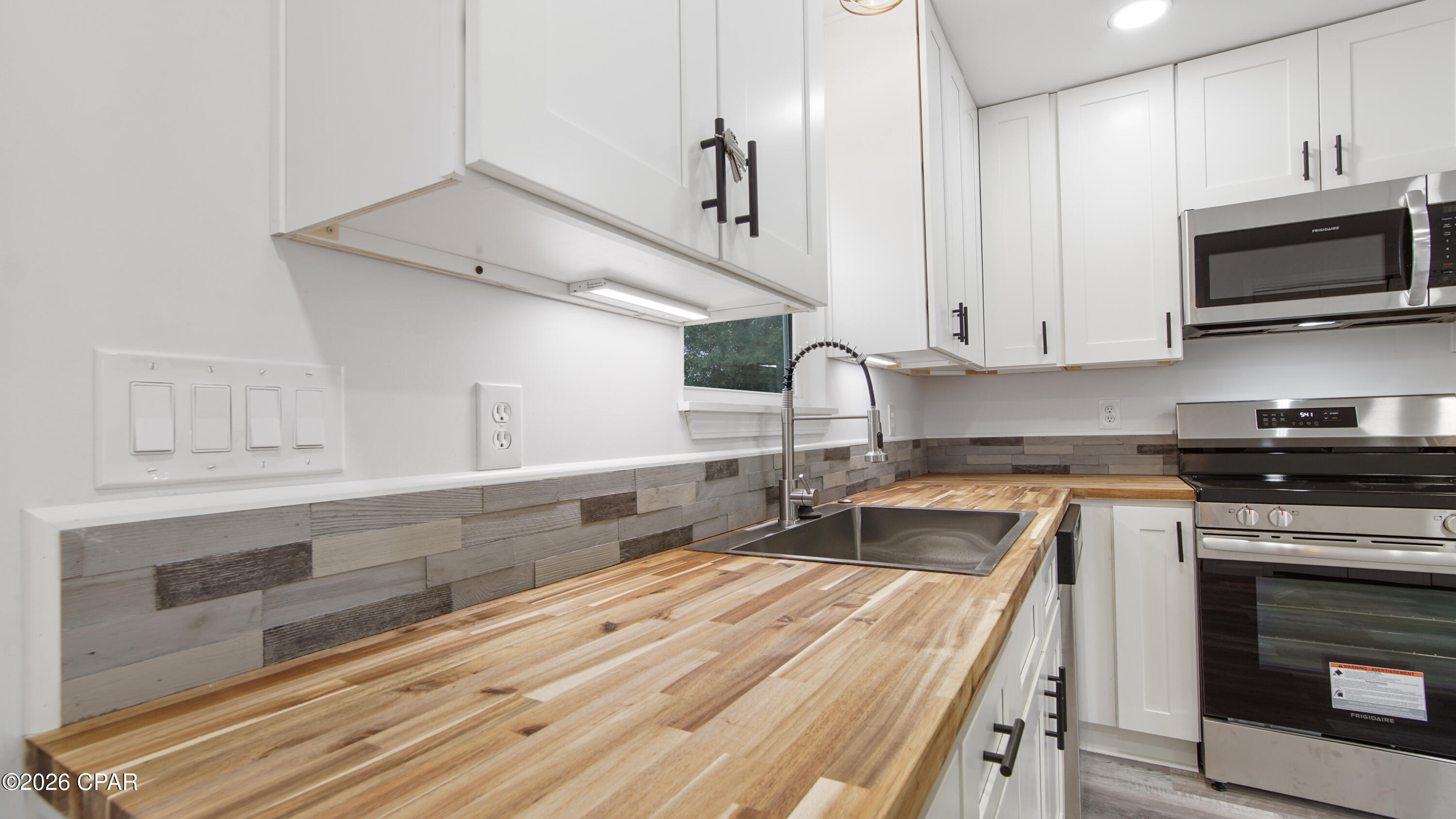 Image 8 For 9612 Indian Bluff Resort Lane