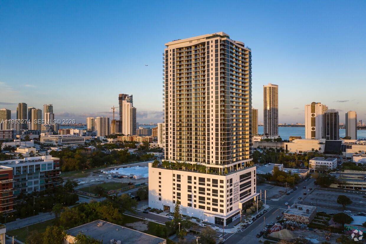 Canvas Condo