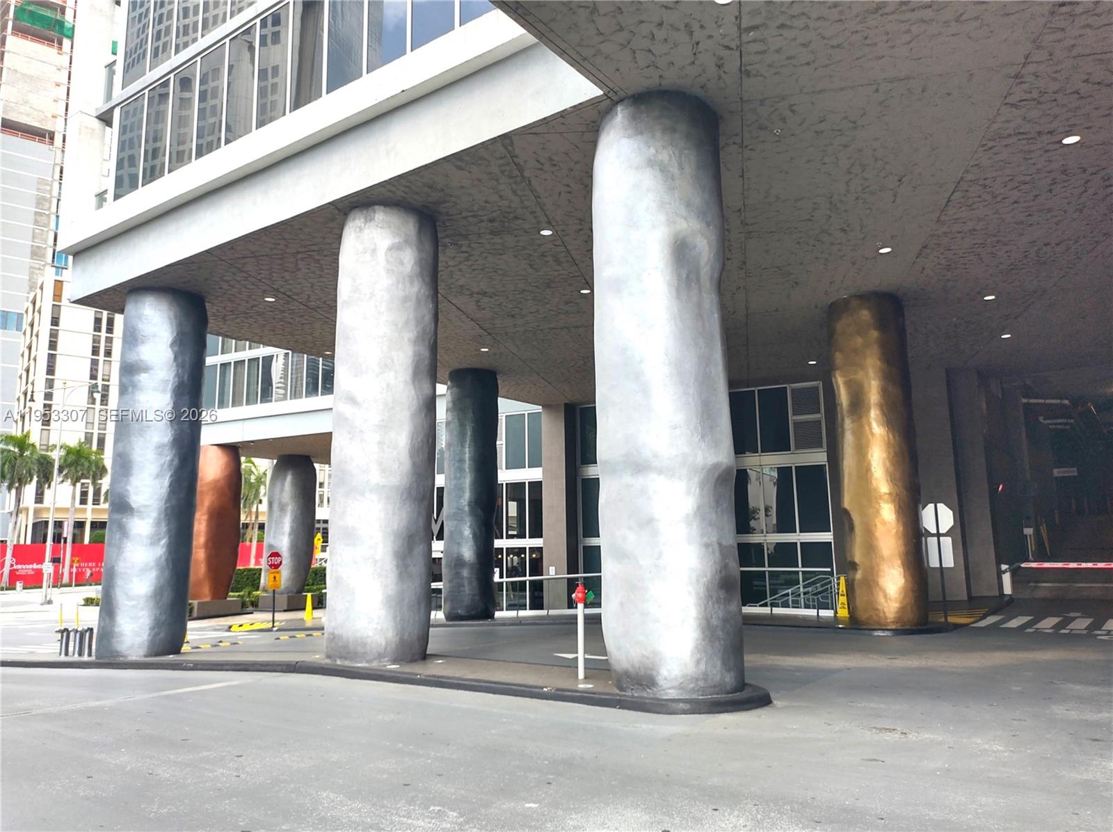 Iconbrickell Condo No 1