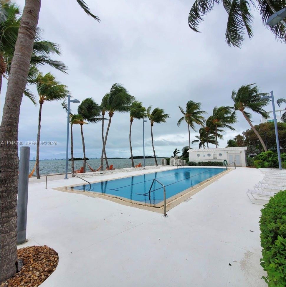 Nirvana Condo No Four Con