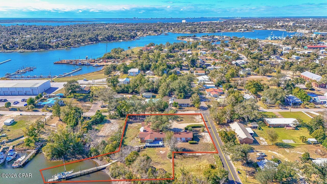 Details for 2402 2nd Court, Panama City, FL 32401