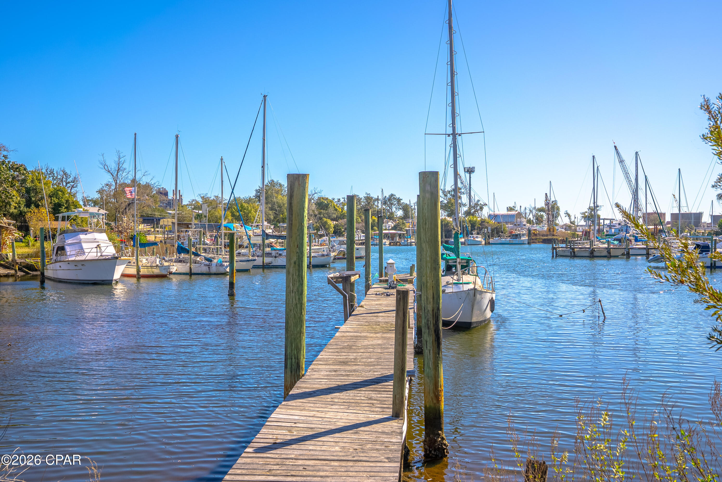 Image 11 For 2402 2nd Court