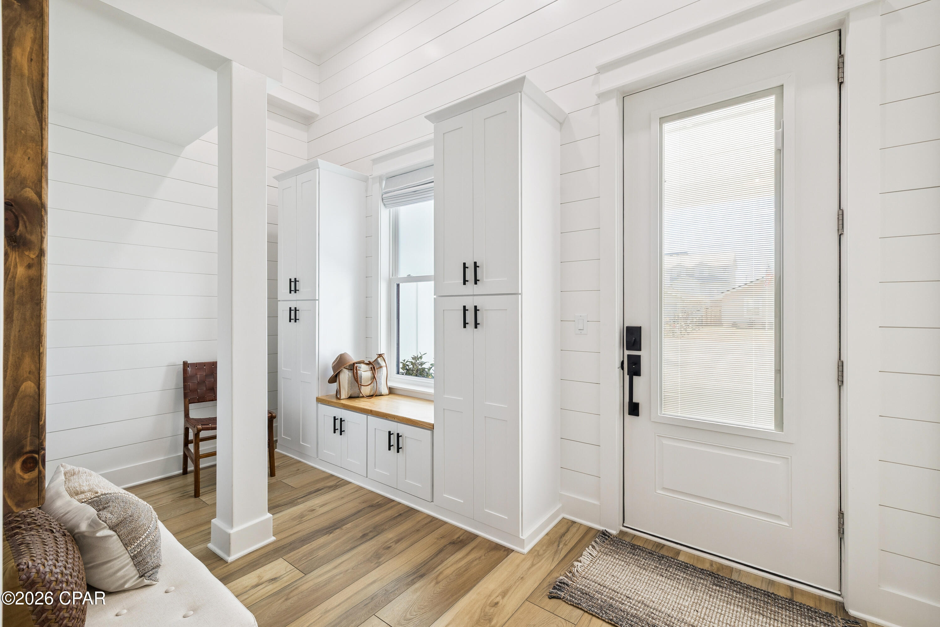 Listing photo id 16 for 5914 Sunset Avenue