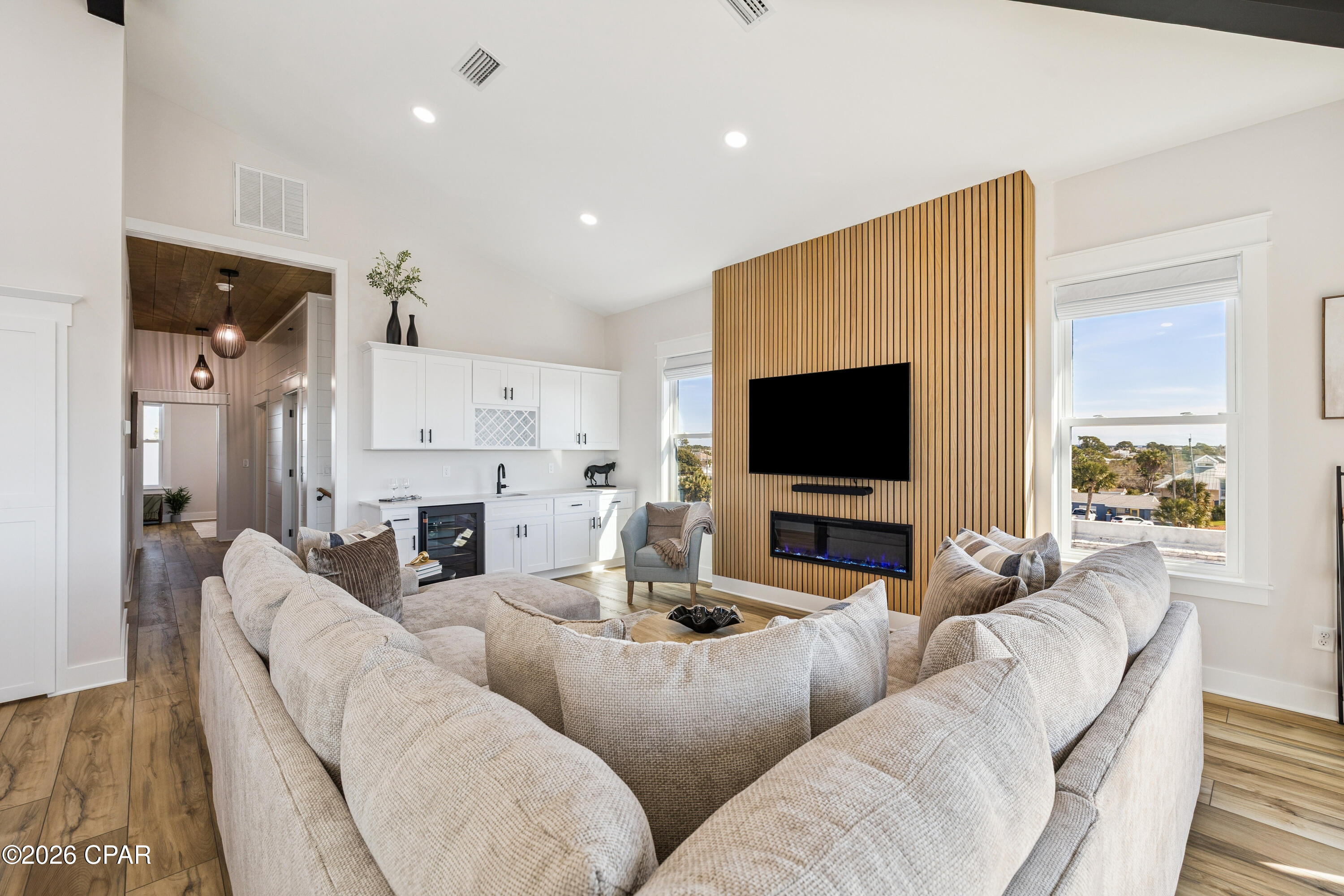 Listing photo id 47 for 5914 Sunset Avenue