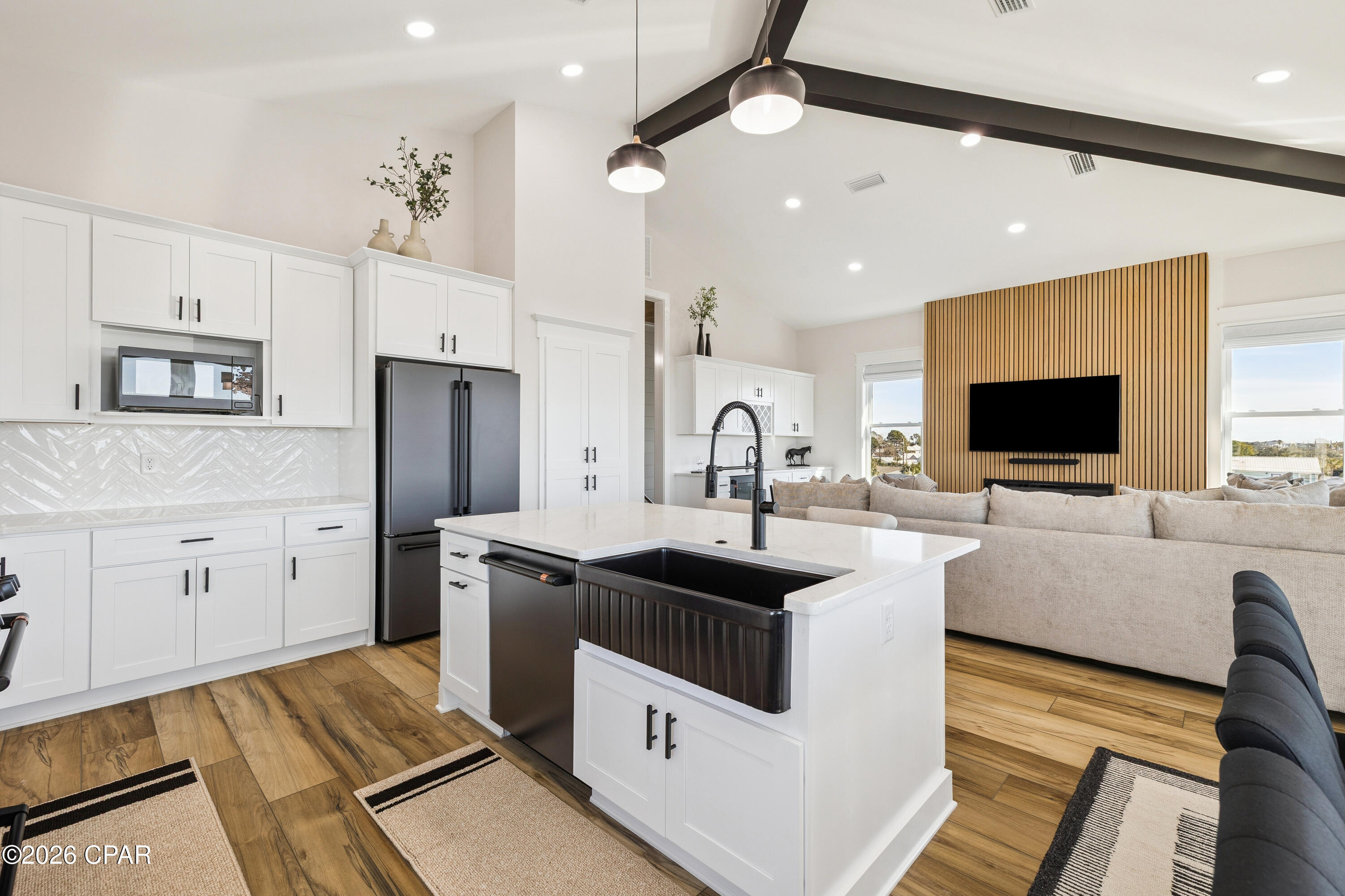 Listing photo id 53 for 5914 Sunset Avenue