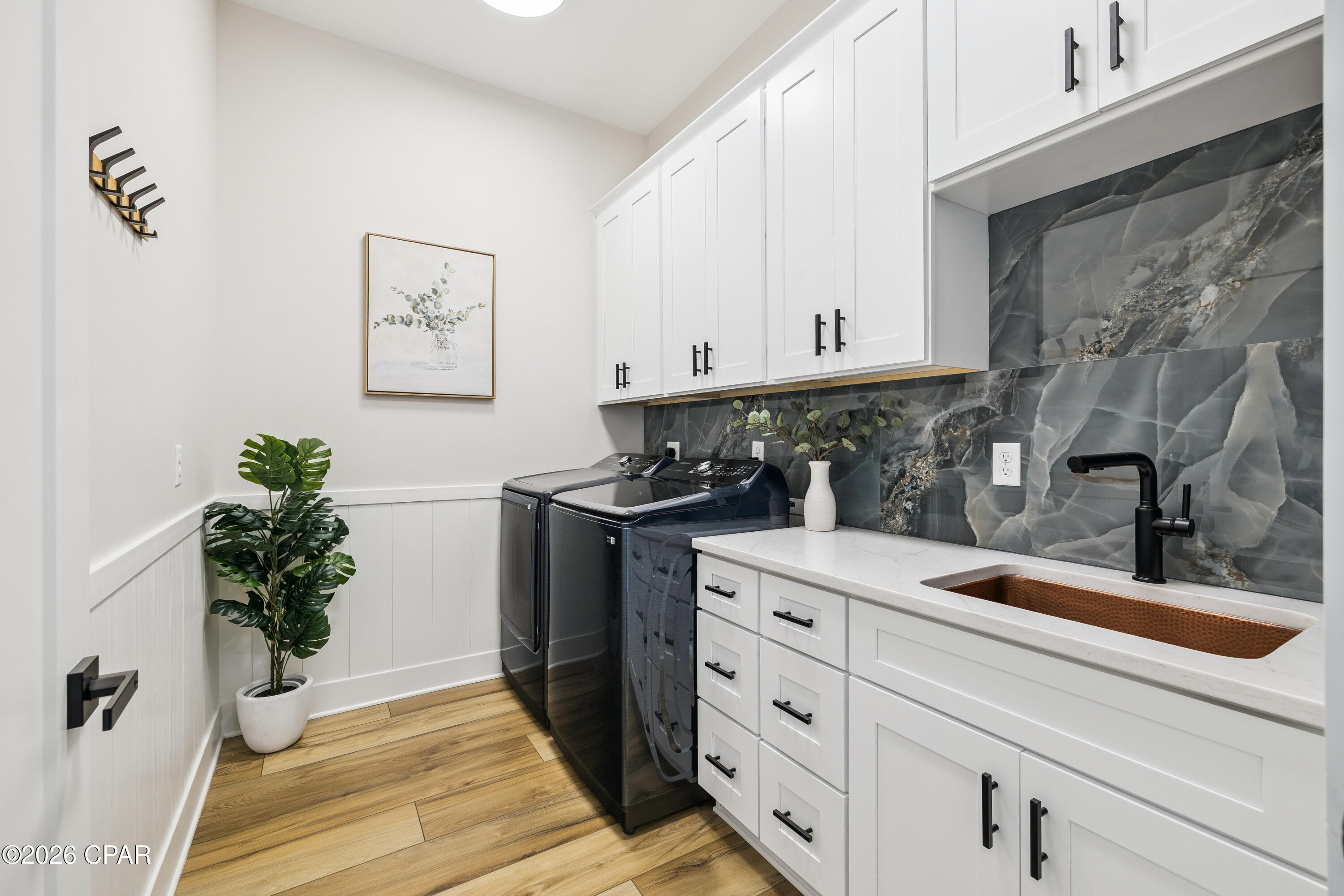 Listing photo id 68 for 5914 Sunset Avenue