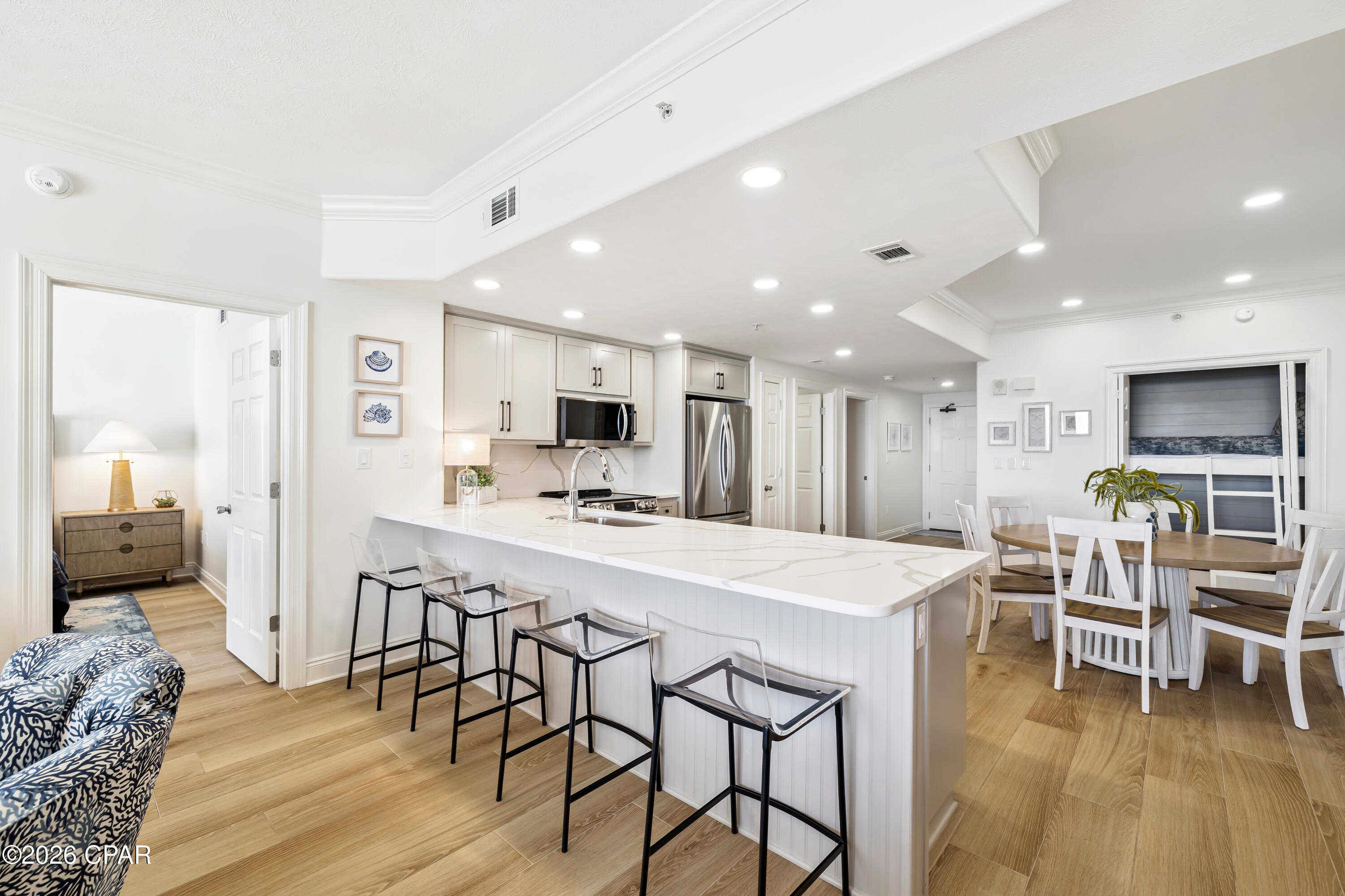 Image 7 For 5004 Thomas Drive 811