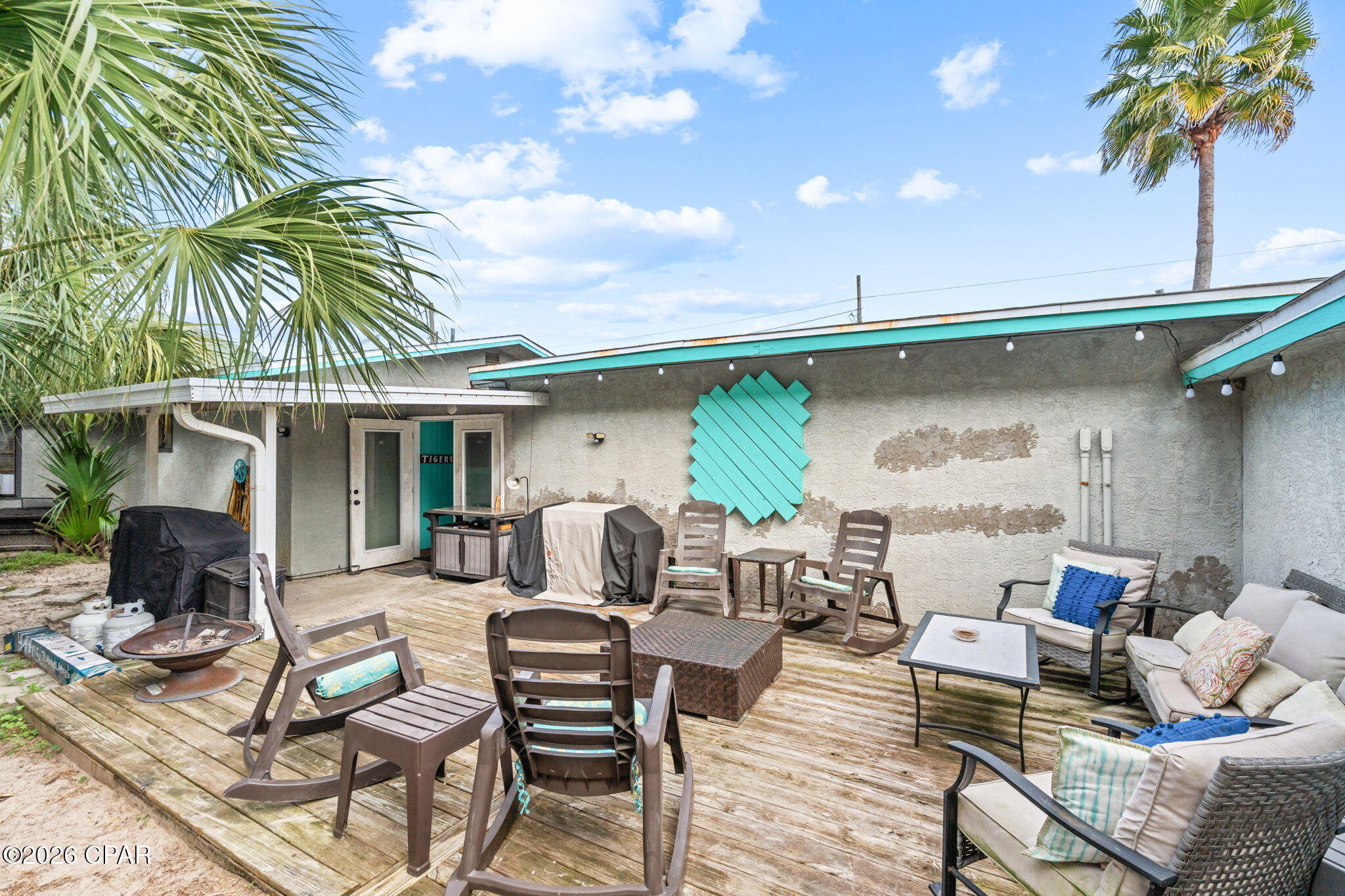 Listing photo id 28 for 13801 Bay Avenue