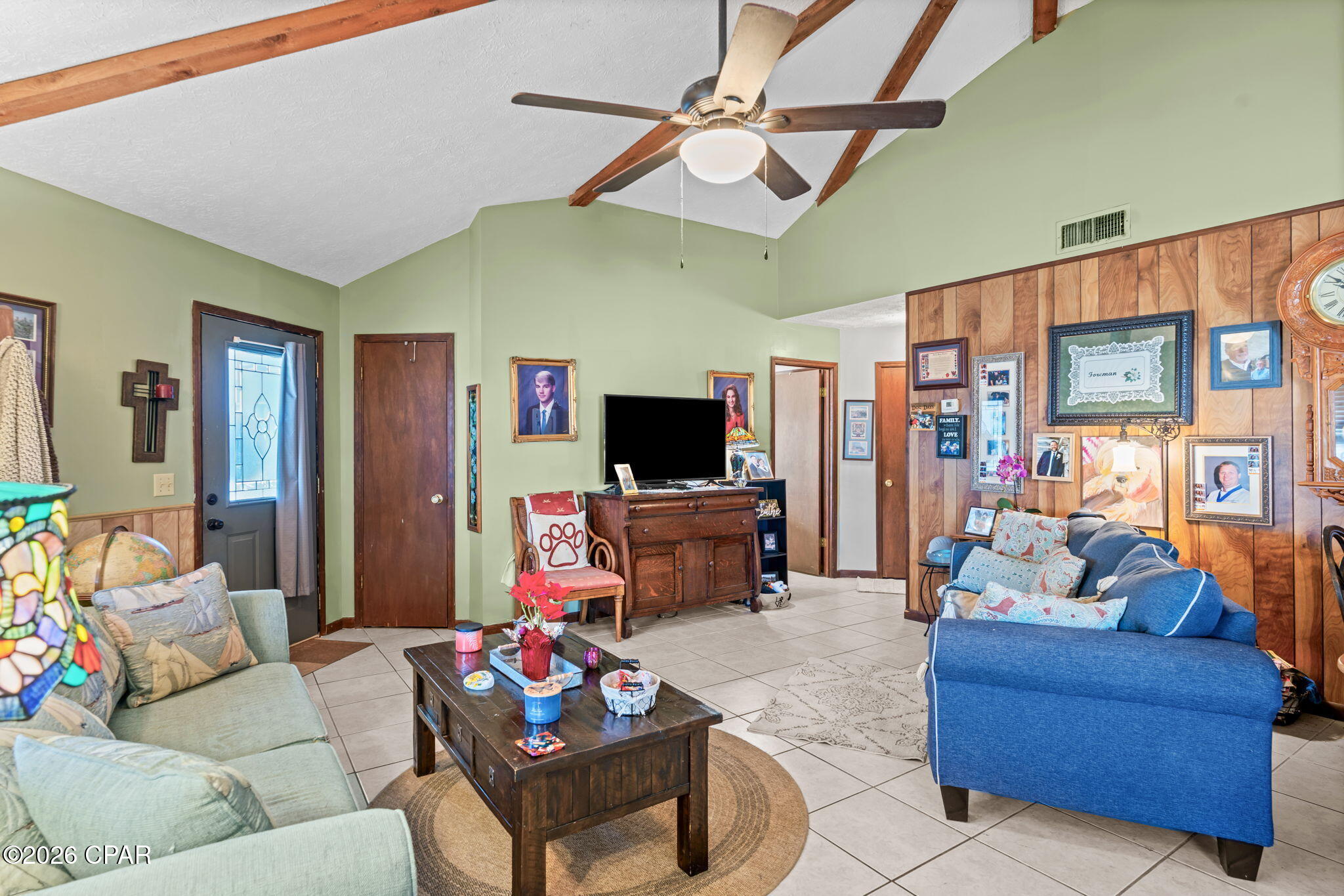 Listing photo id 36 for 13801 Bay Avenue