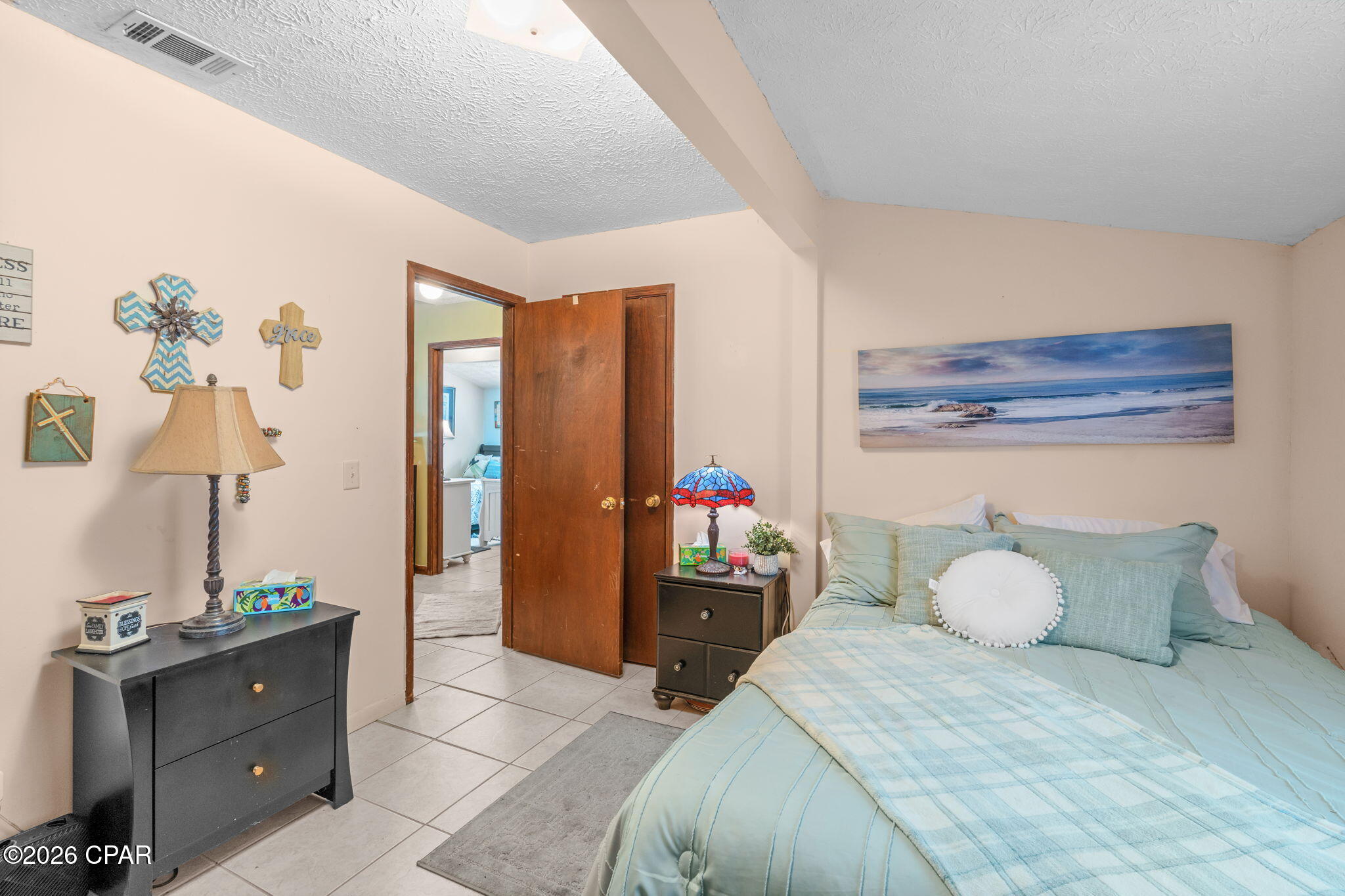 Image 42 For 13801 Bay Avenue