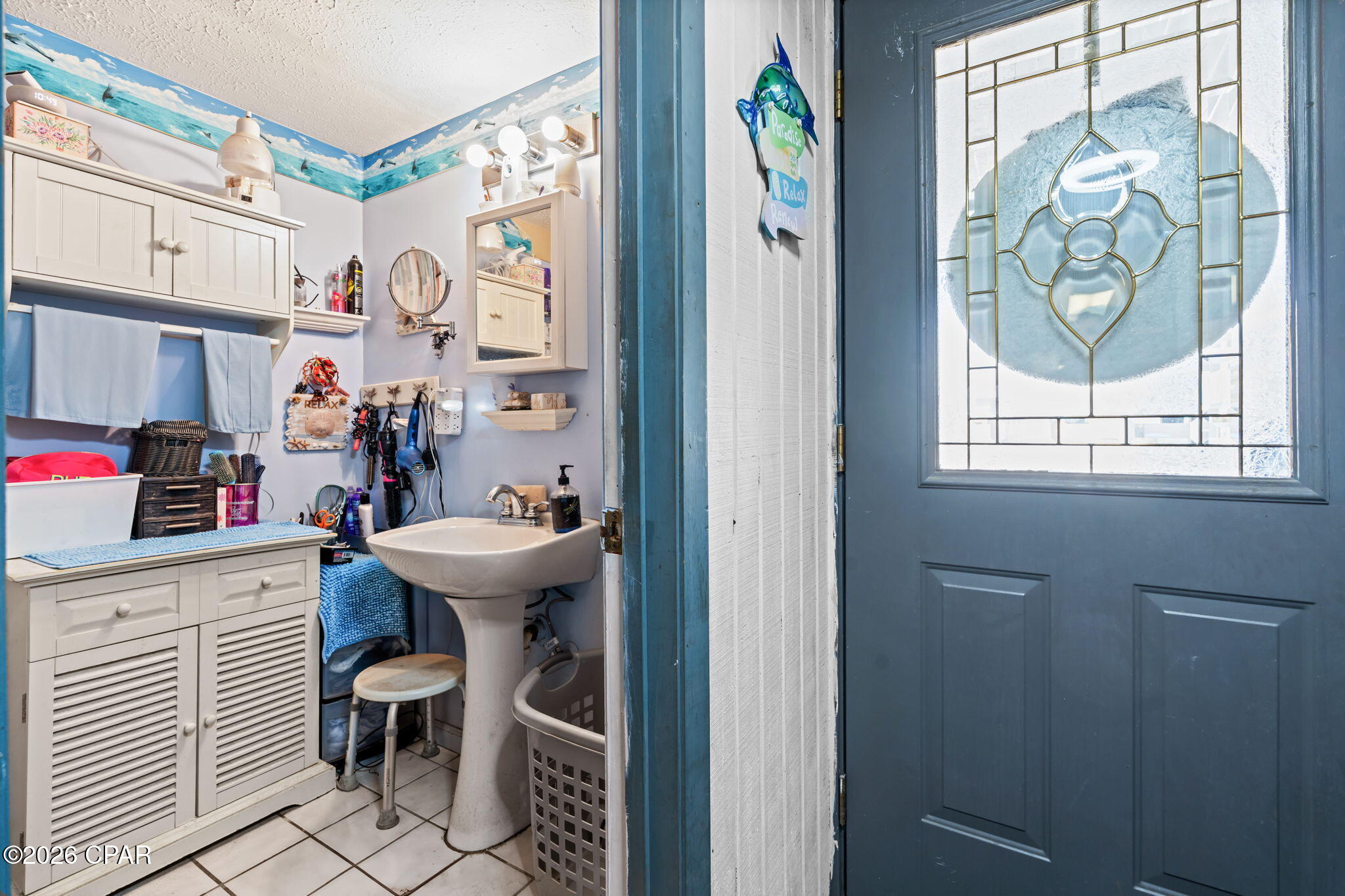 Listing photo id 46 for 13801 Bay Avenue