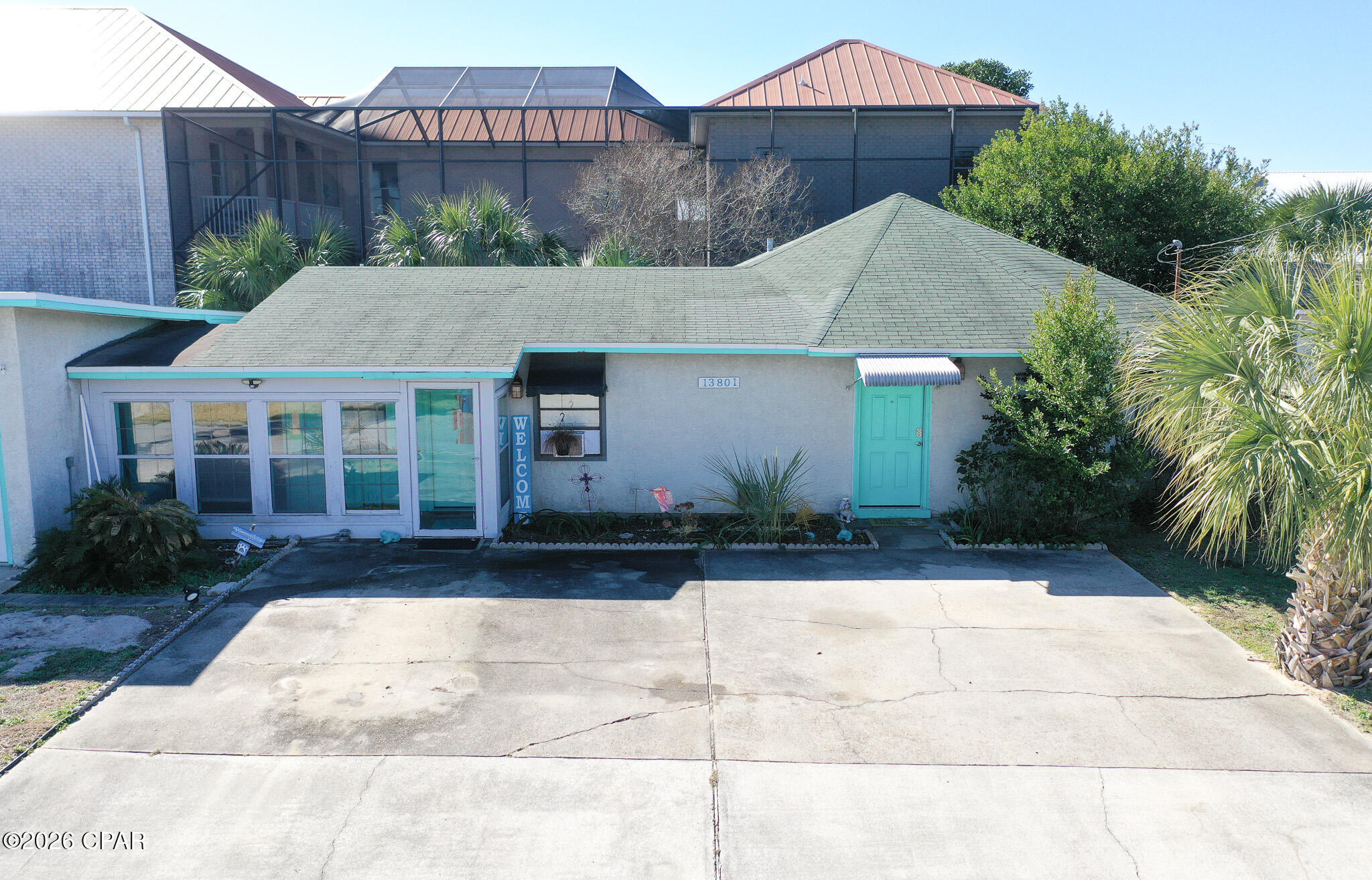 Listing photo id 53 for 13801 Bay Avenue