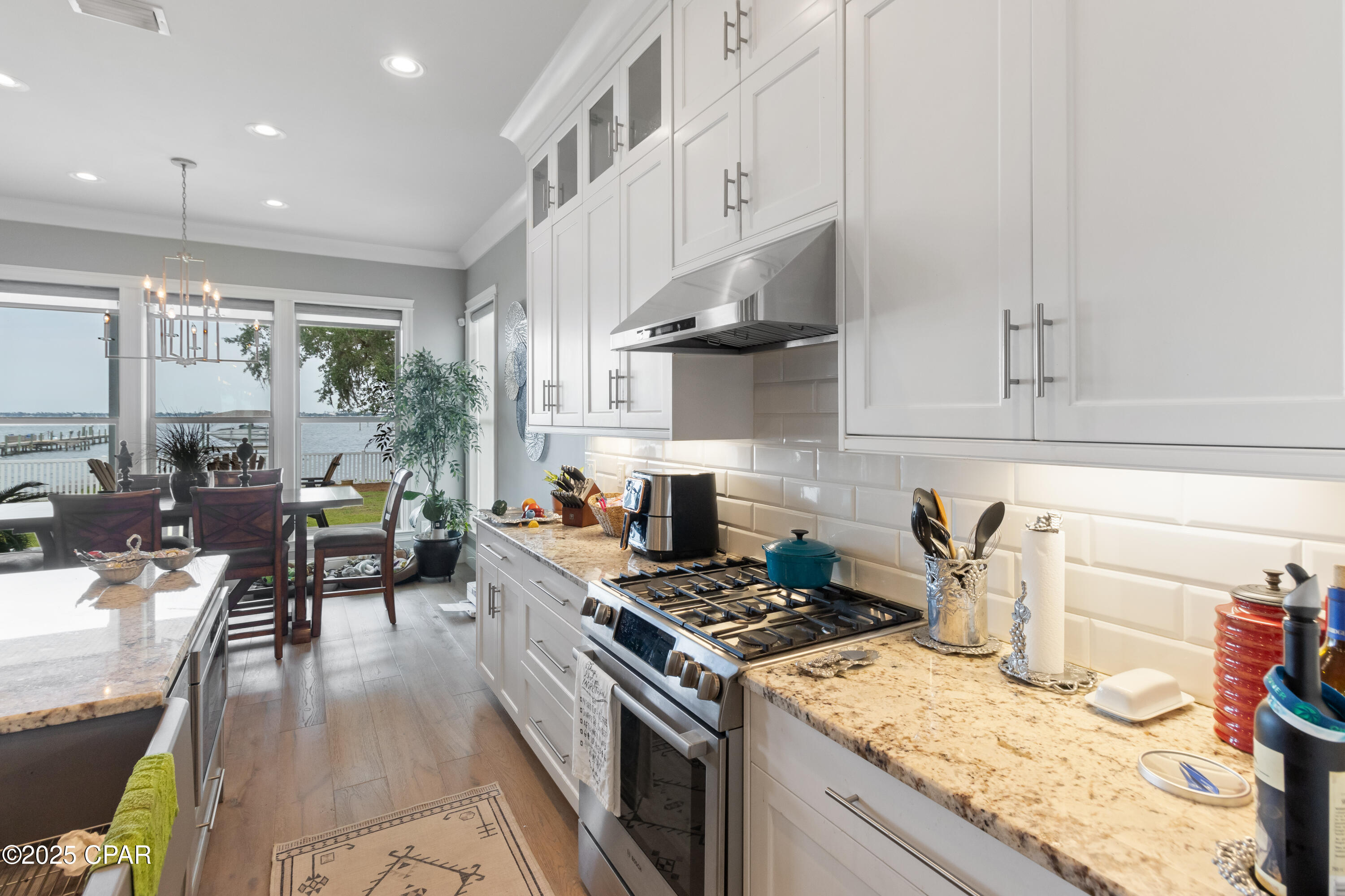 Image 13 For 435 Bay Shore Drive