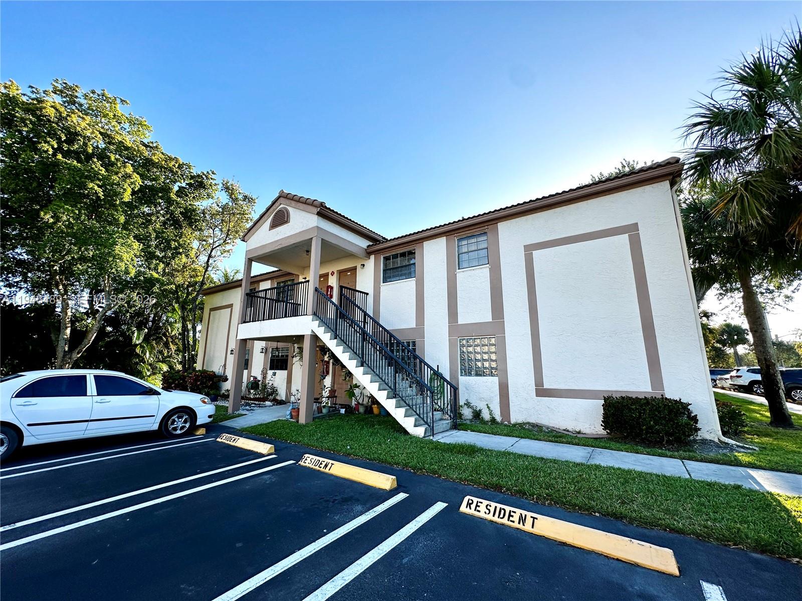 Grenadier Trace I Condo