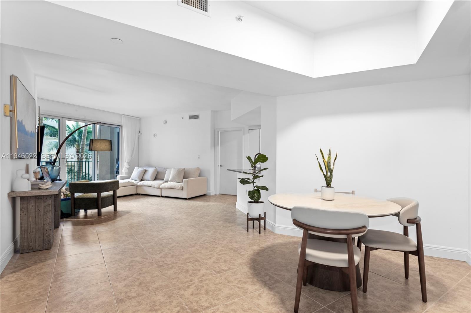 19900 E Country Club Dr 216