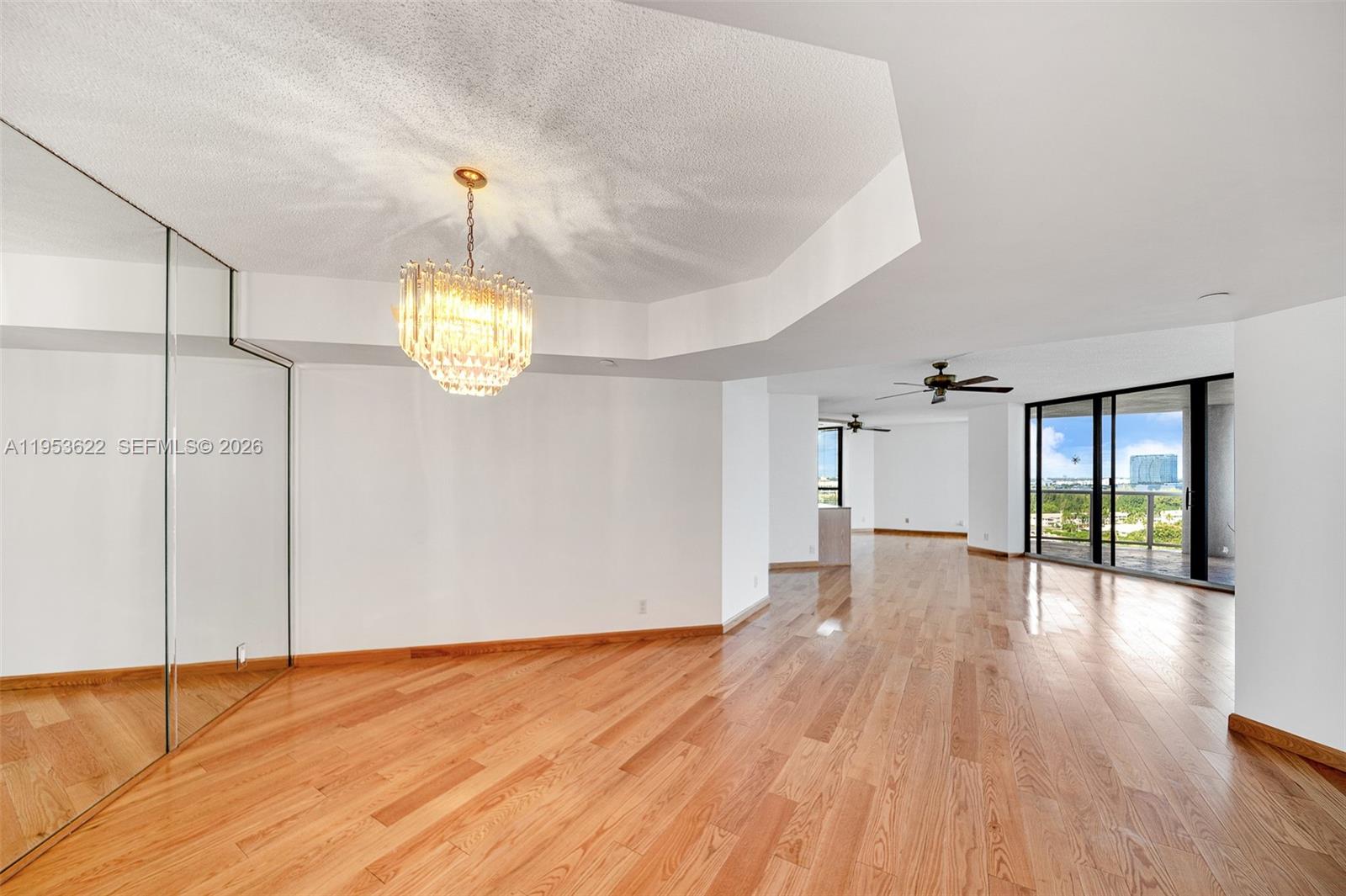 Harbor Tws At The Waterwa