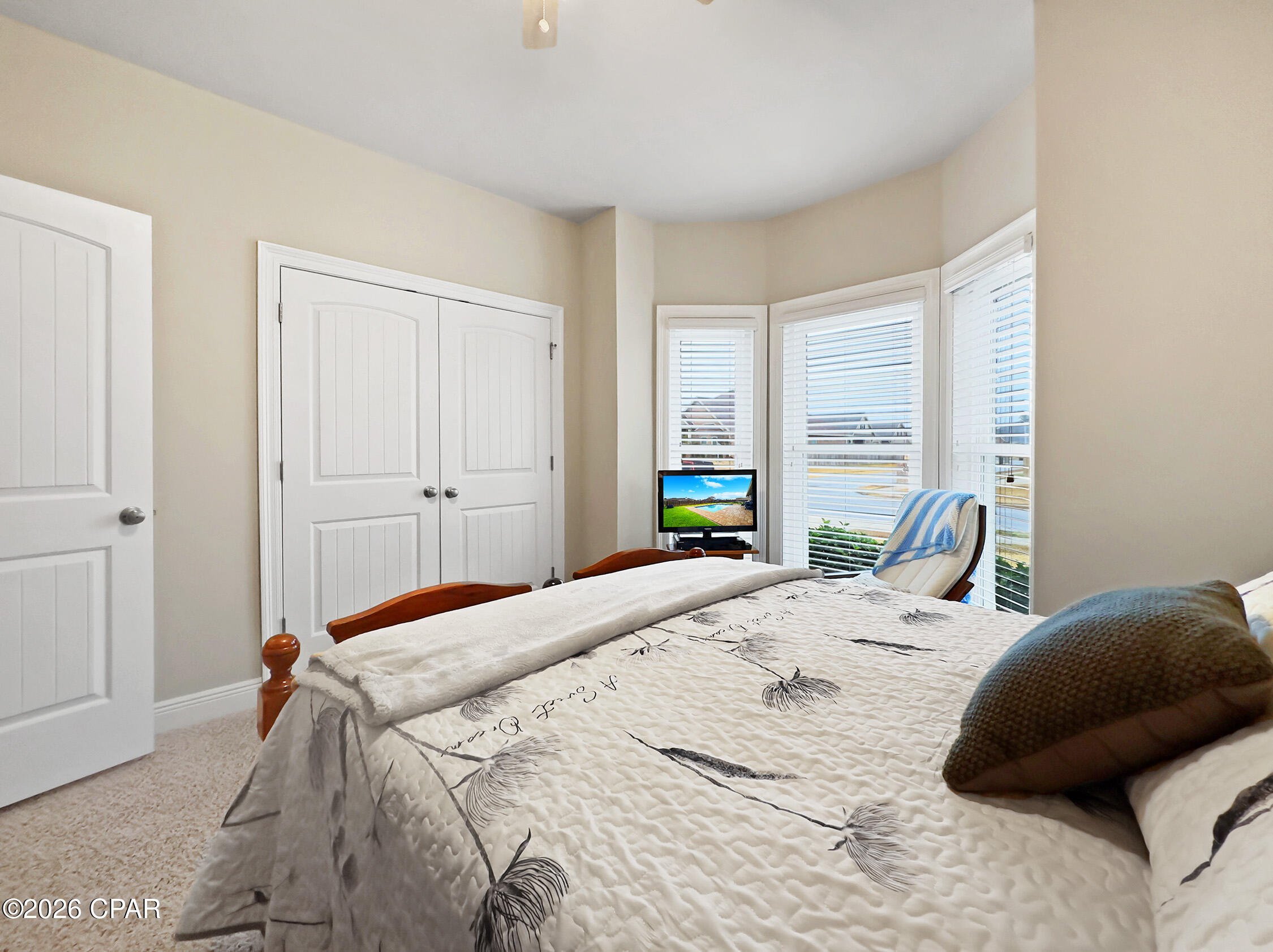 Listing photo id 22 for 5005 Maggie Lane