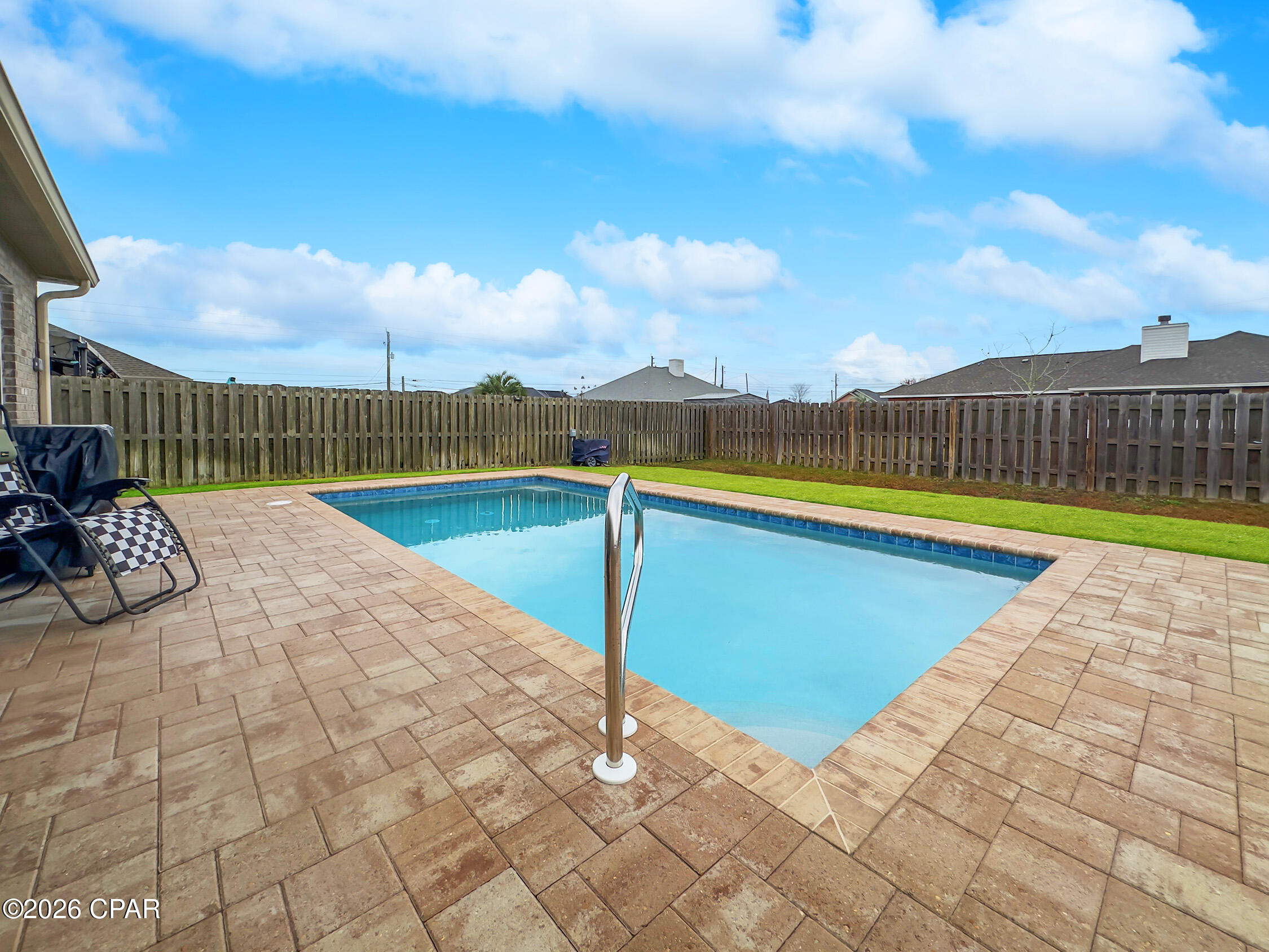 Listing photo id 30 for 5005 Maggie Lane