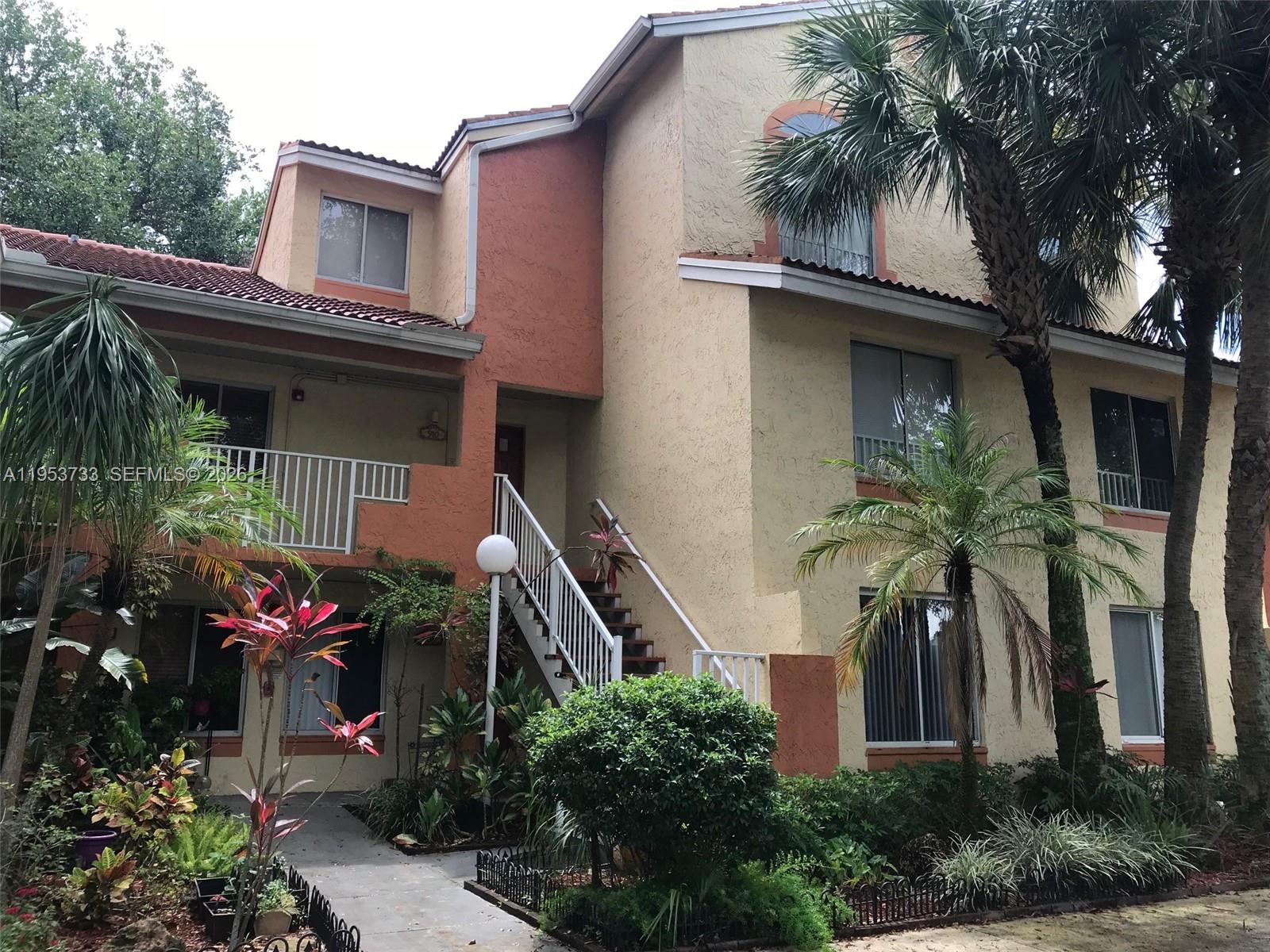 Napoli Gardens At Coral S