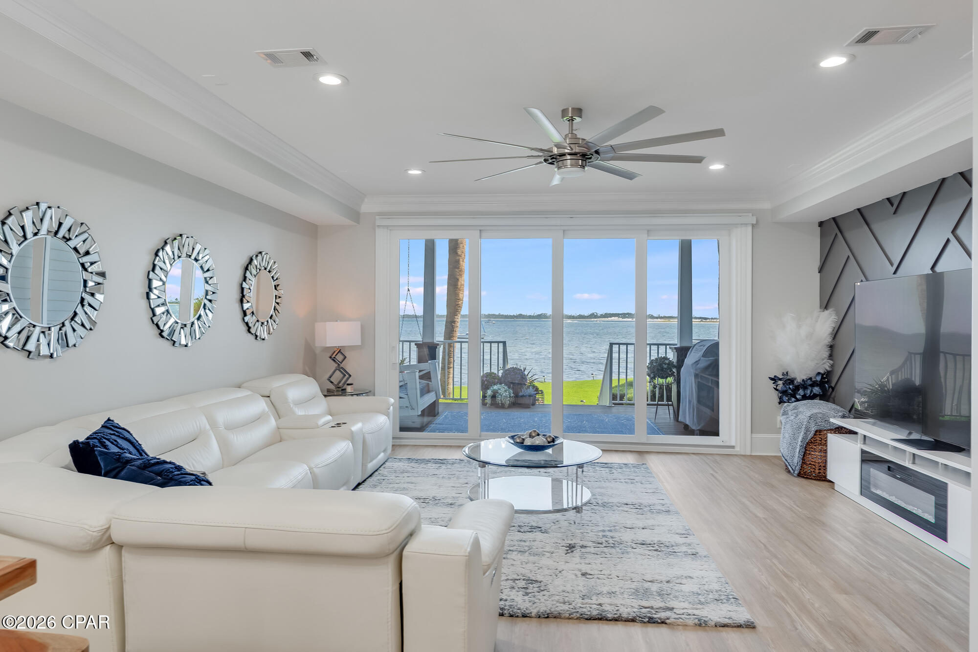 Image 12 For 3827 Mariner Drive